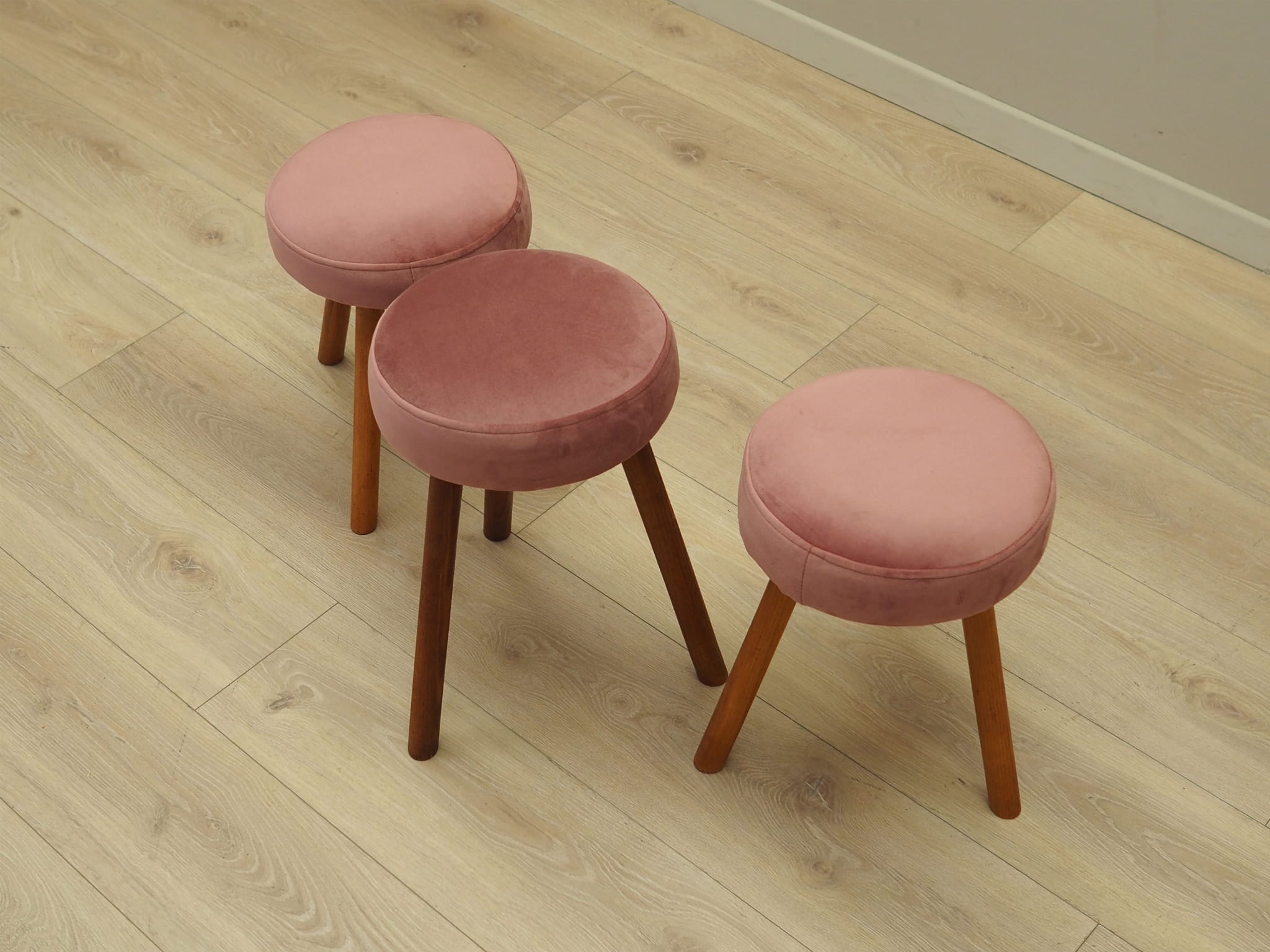 3x Vintage Stools Wood Velvet Pink 1960s
