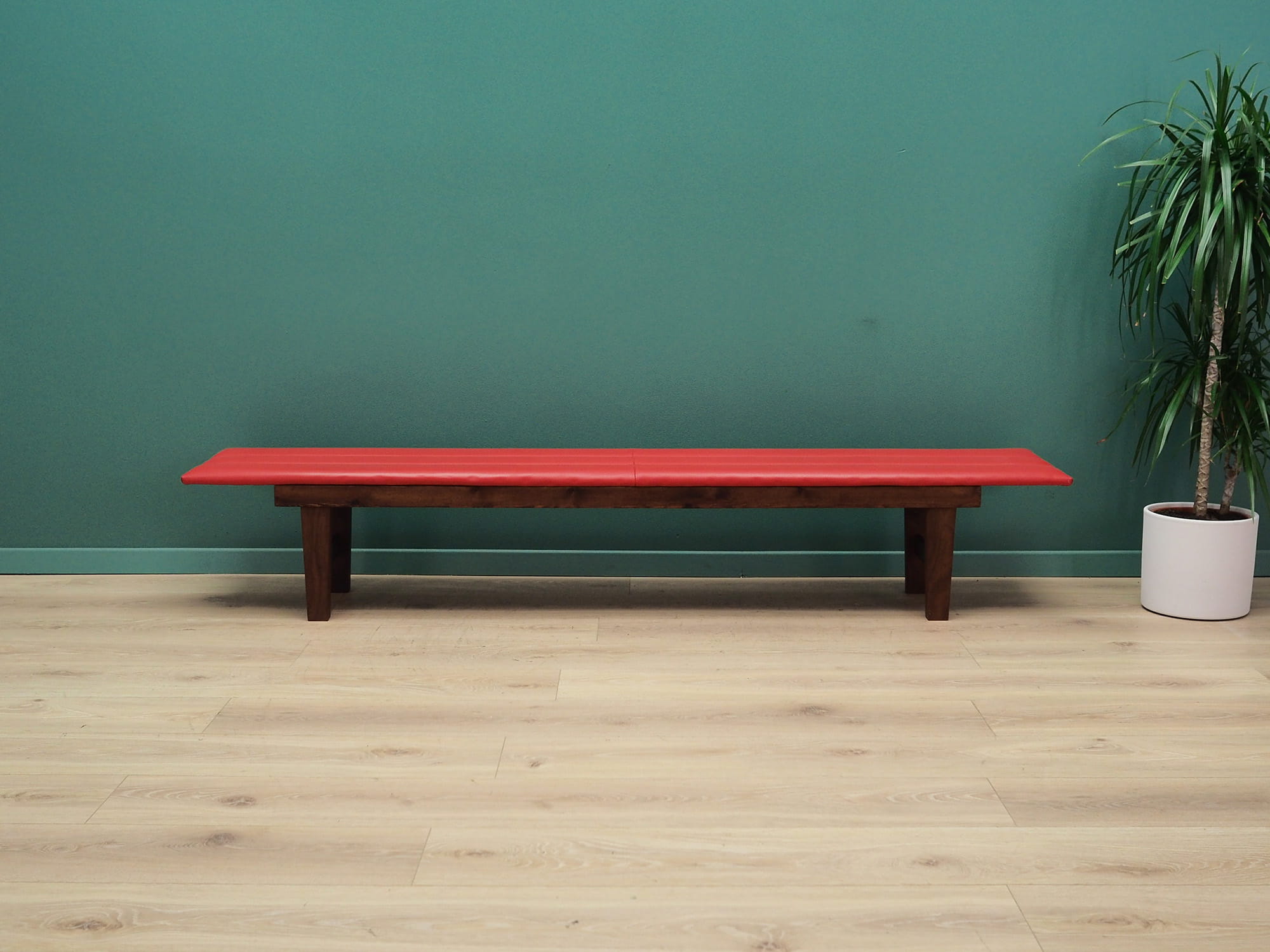 Vintage Bank Teakwood Synthetic Leather Red 1990s