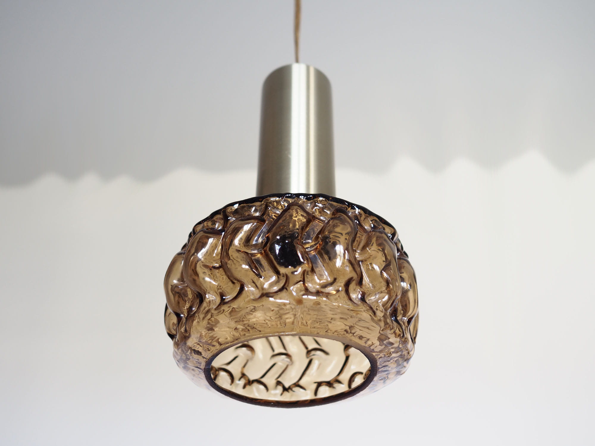 Lampada a sospensione vintage in vetro e metallo, anni '70