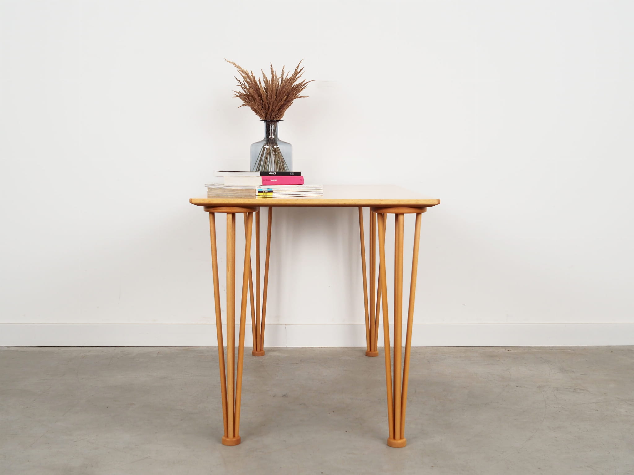 Tavolo vintage legno beige anni '70 