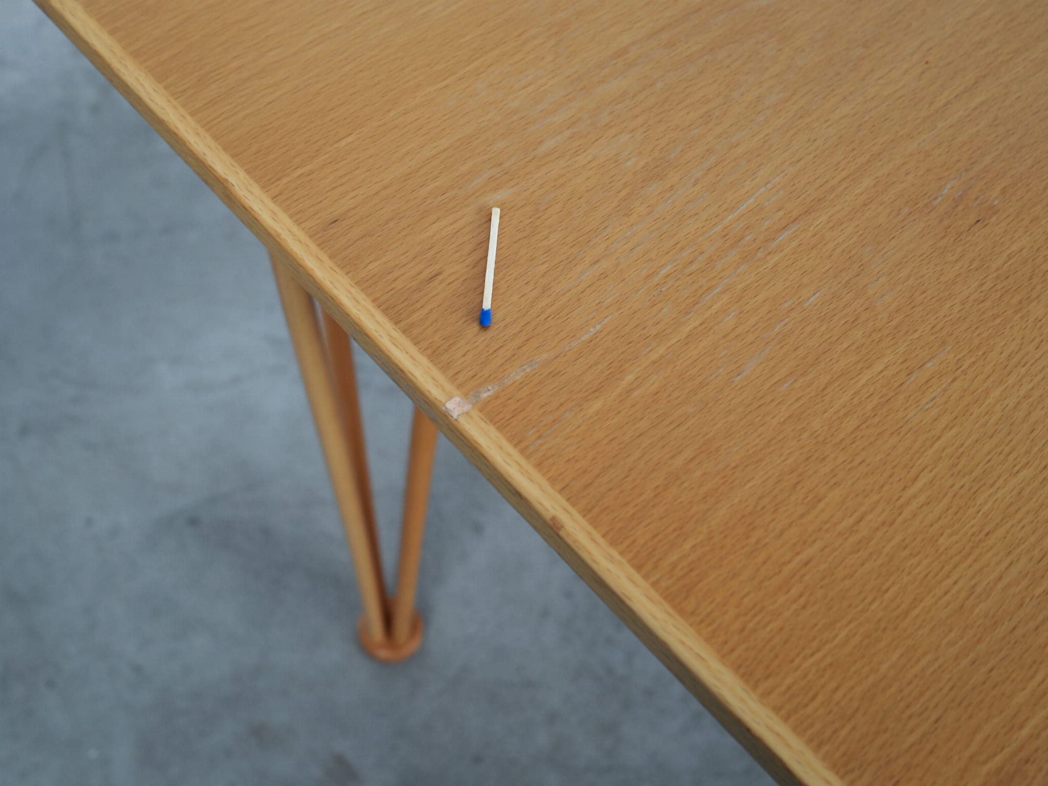Tavolo vintage legno beige anni '70 