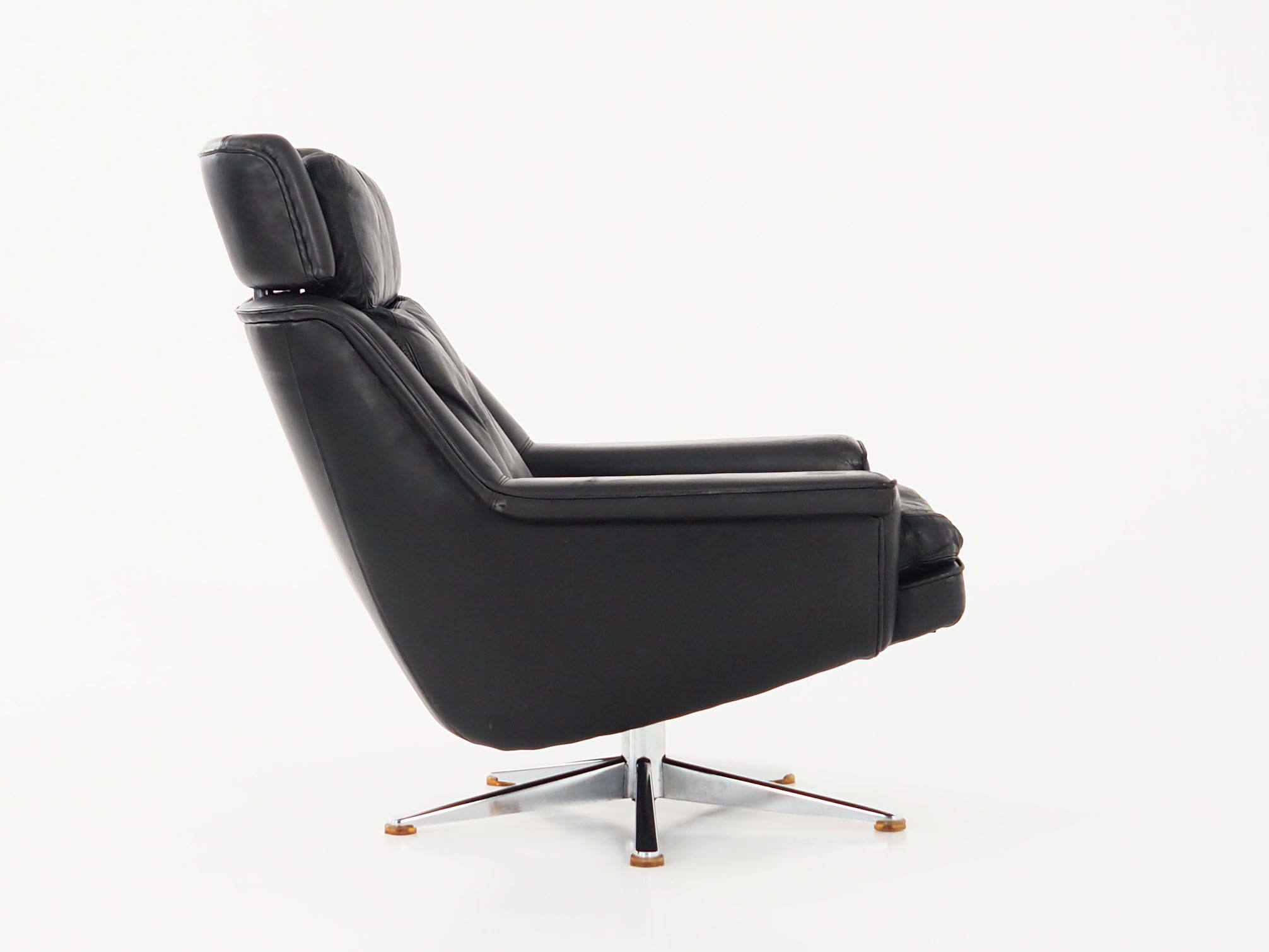 Vintage office chair leather black 1970s