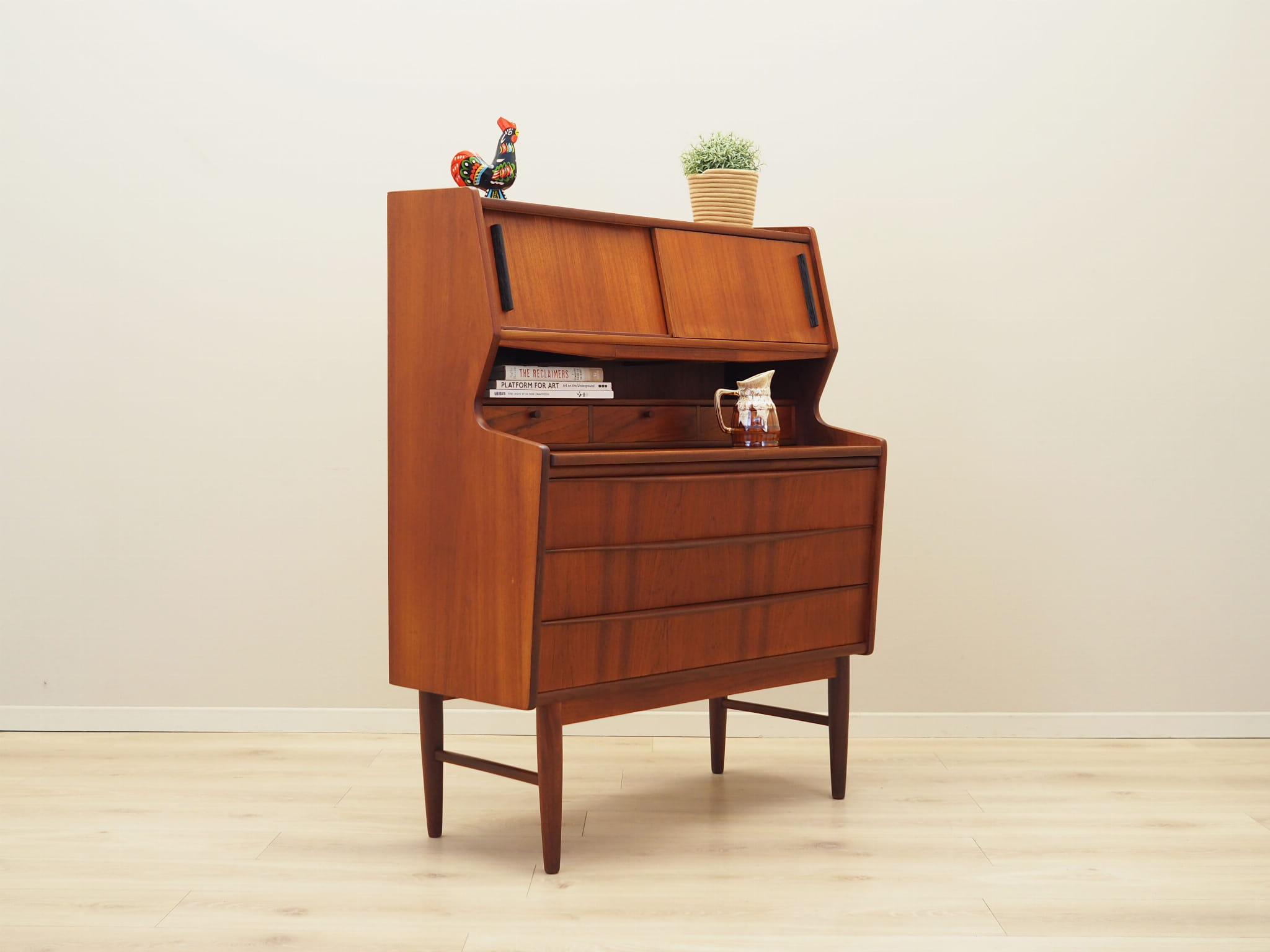 Secretary Wood Brown 1970s