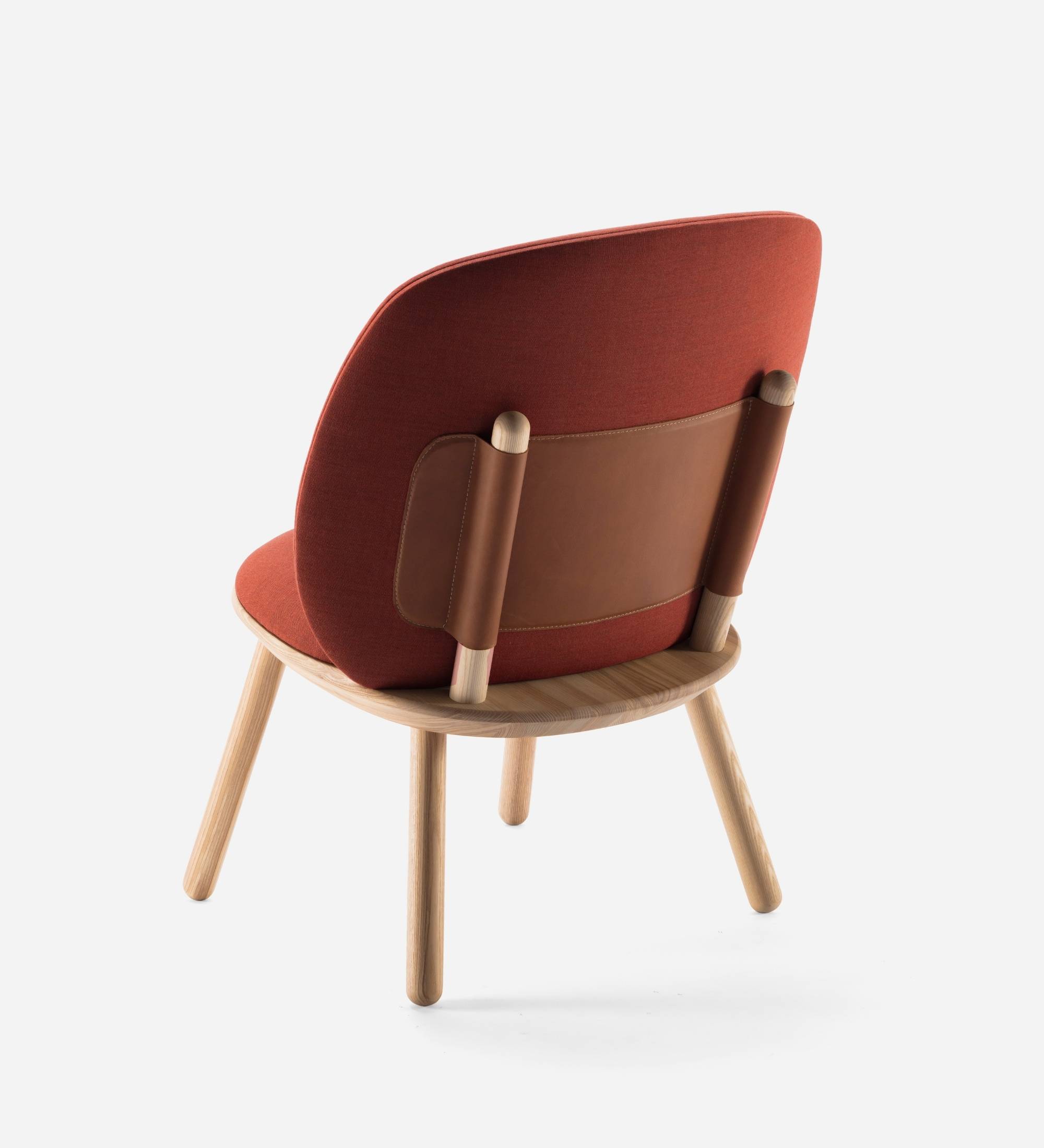 Naïve Loungestuhl Eschenholz Stoff Cognac