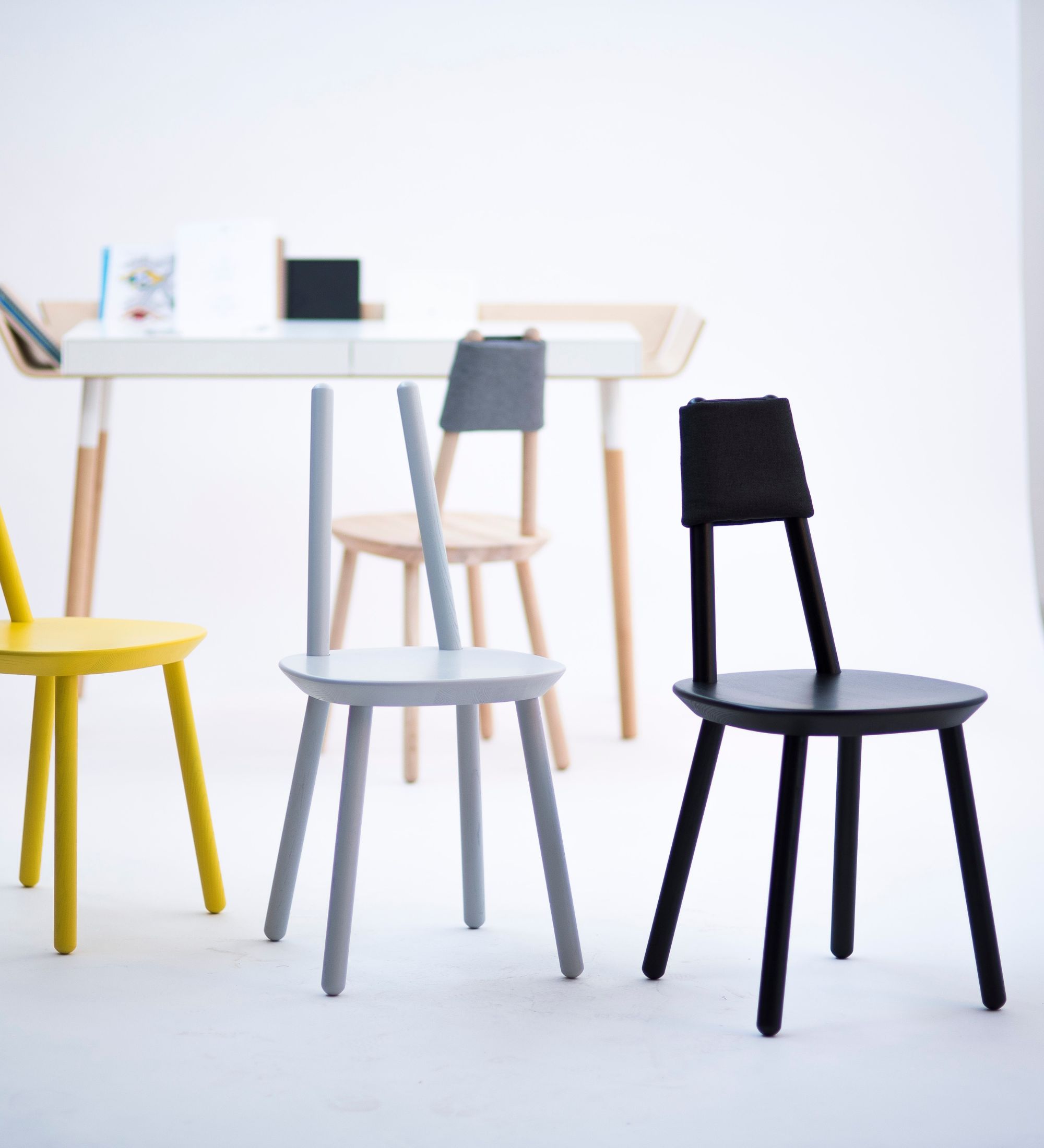 Naïve Chair Ash Wood Black
