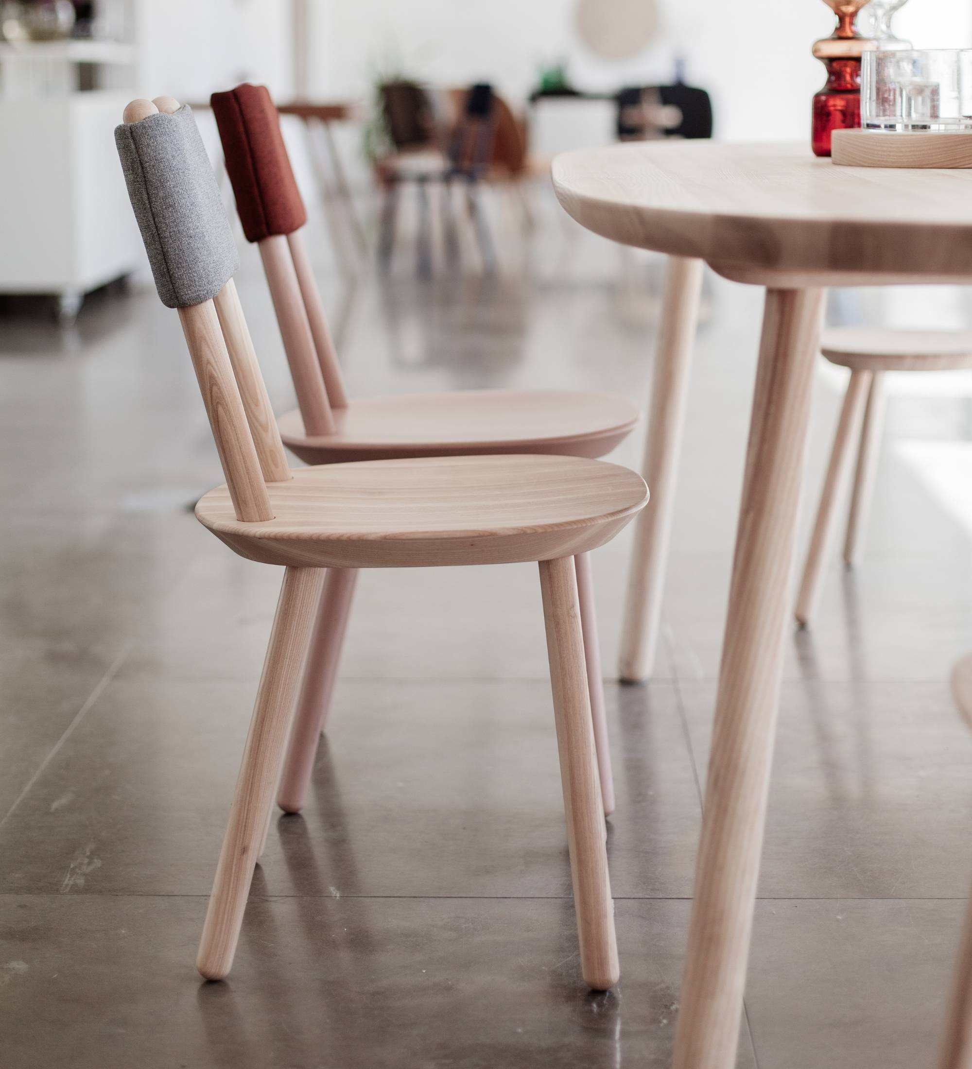 Naive Chair Ash Wood White