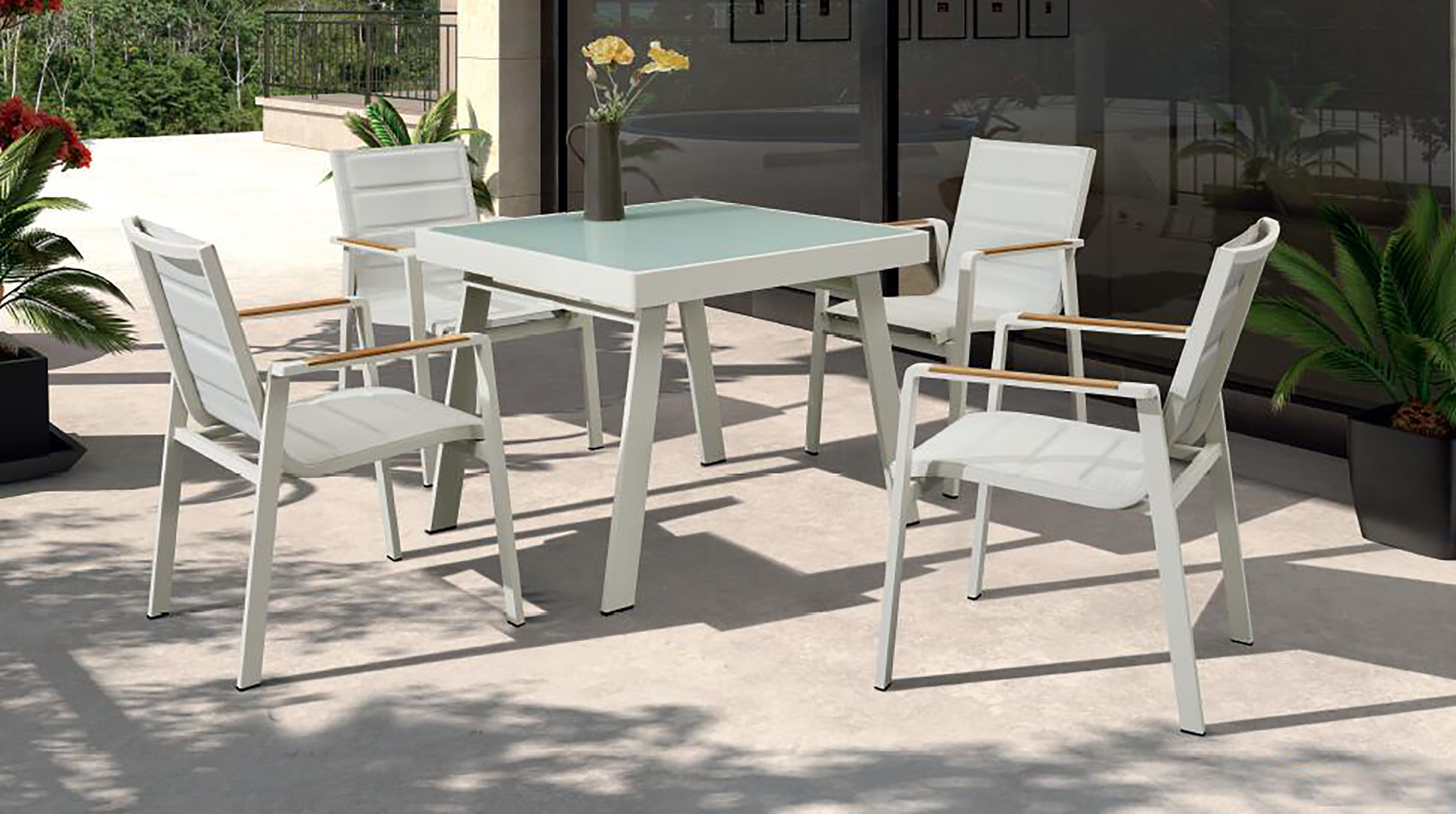 Nofi Garden table Metal Glass Cream