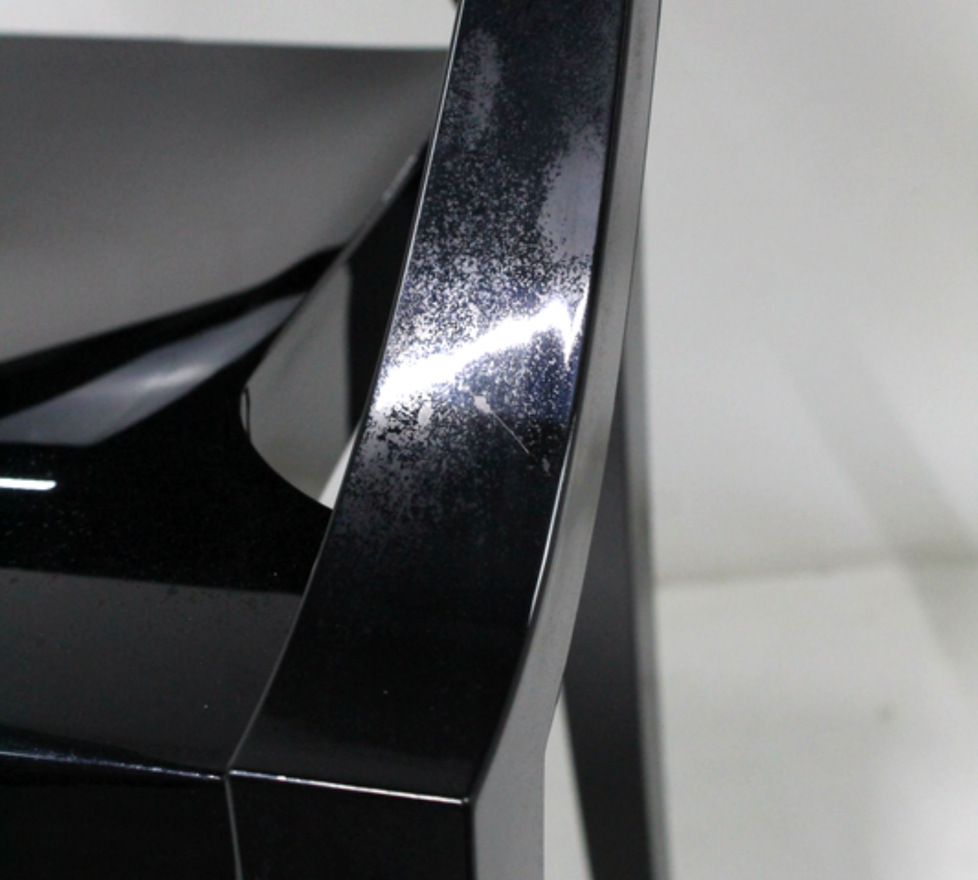 Louis Ghost Armlehnstuhl Glänzend Schwarz