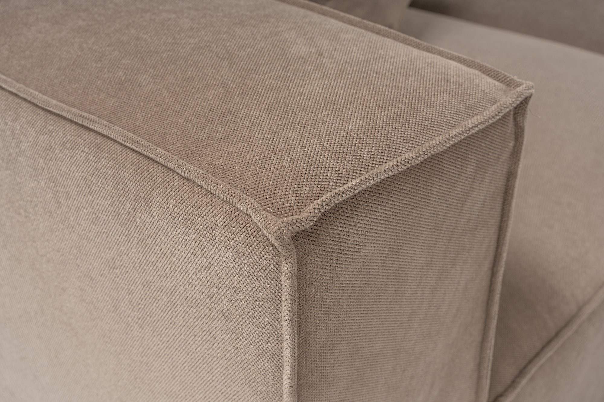 Emma Sofa 4-seater & footstool Cappuccino