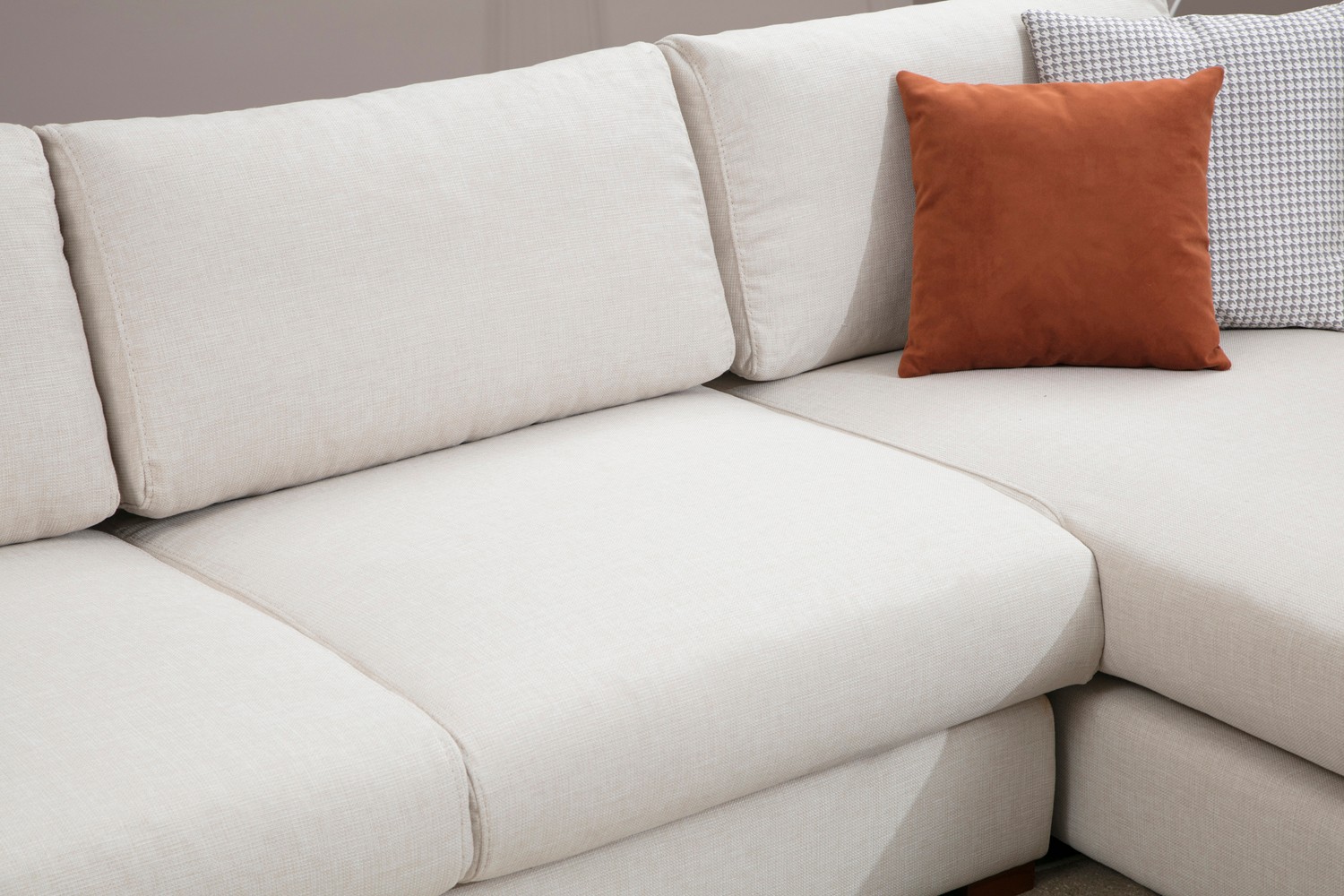 Modern sofa chaise lounge right cream with table