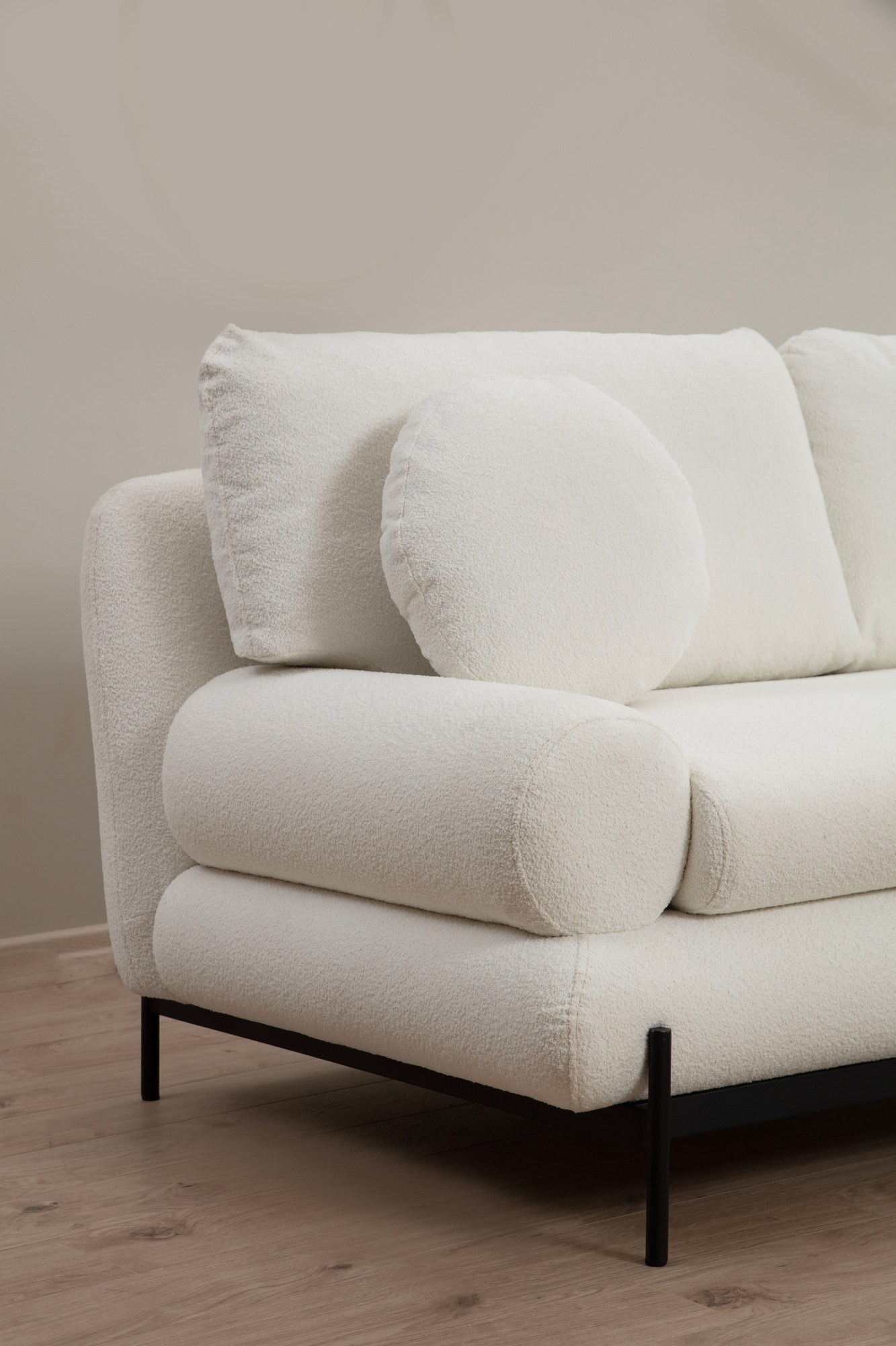 Divano moderno 3 posti crema