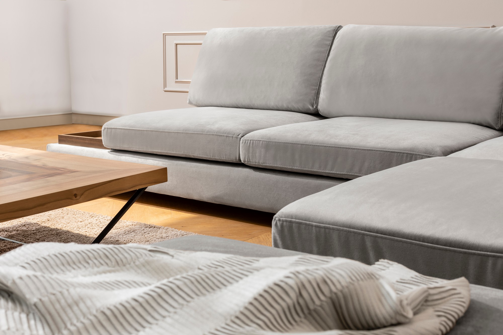 Tulip Corner Sofa Right with Footstool Light Grey