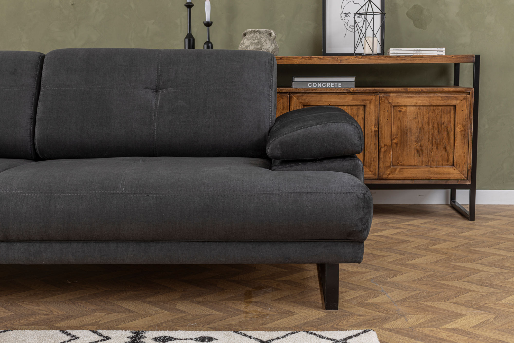 Mustang Sofa Anthracite