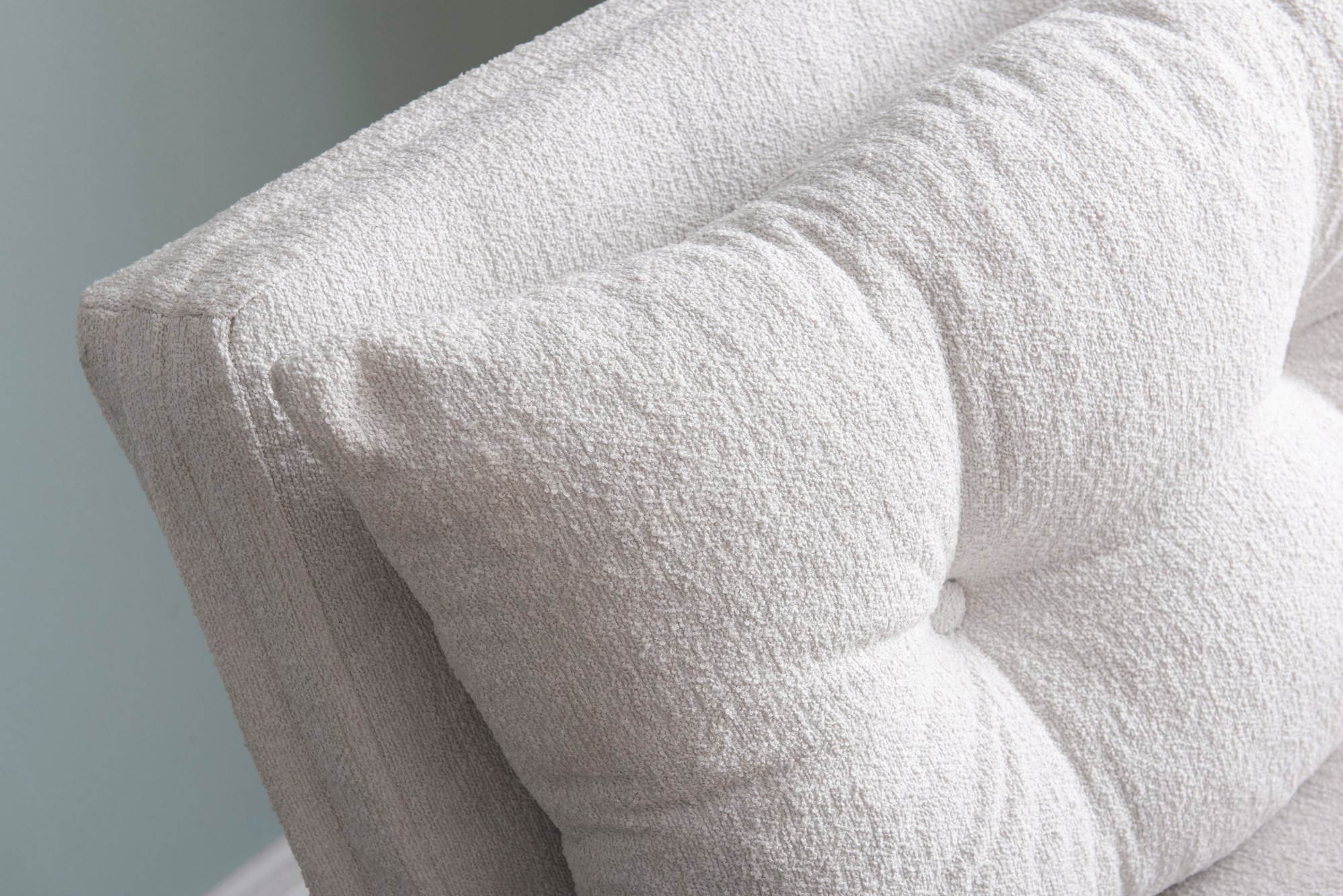 Sando Sleeper Armchair Bouclé White