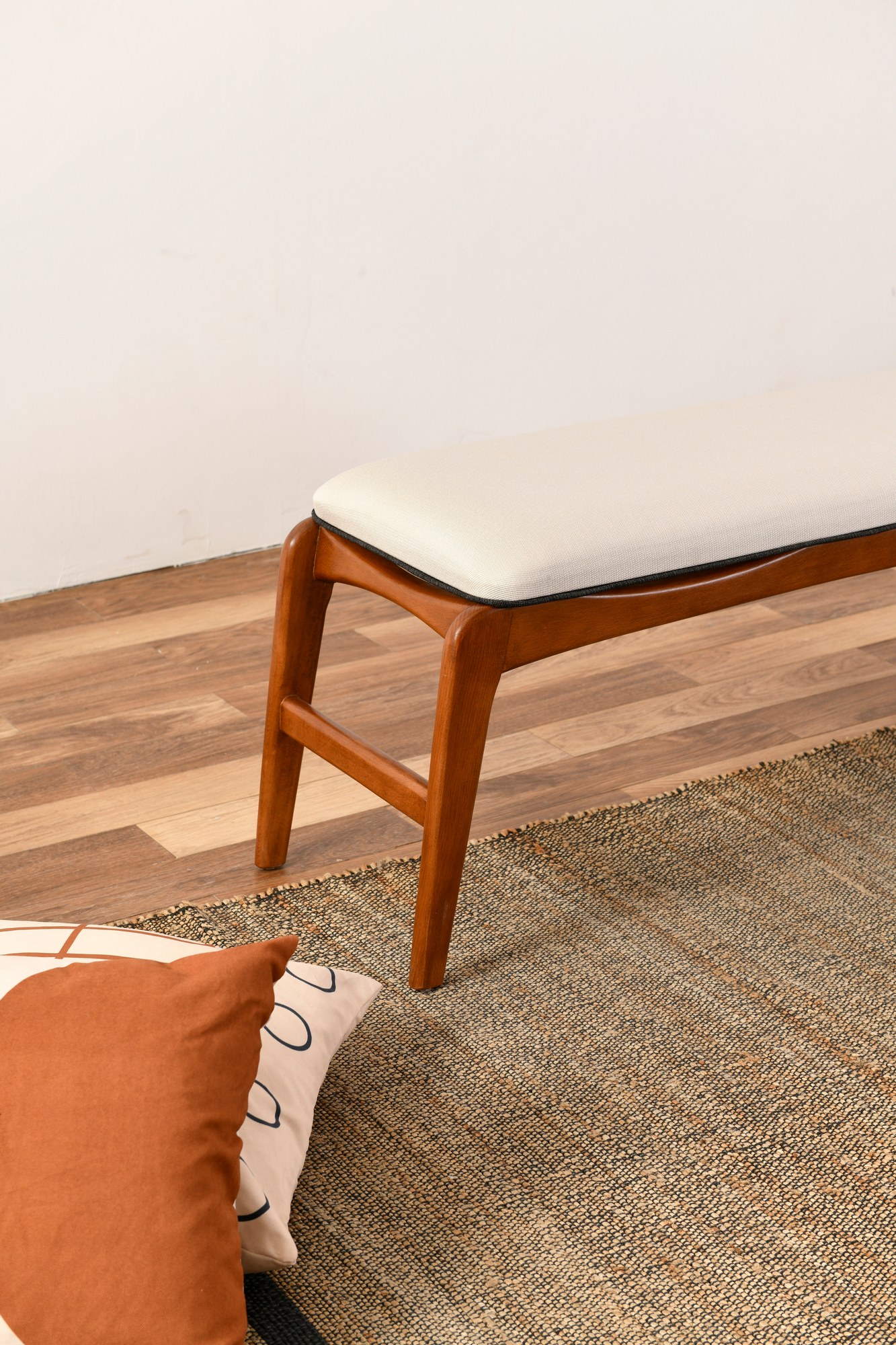 Touch Bank Walnut Brown