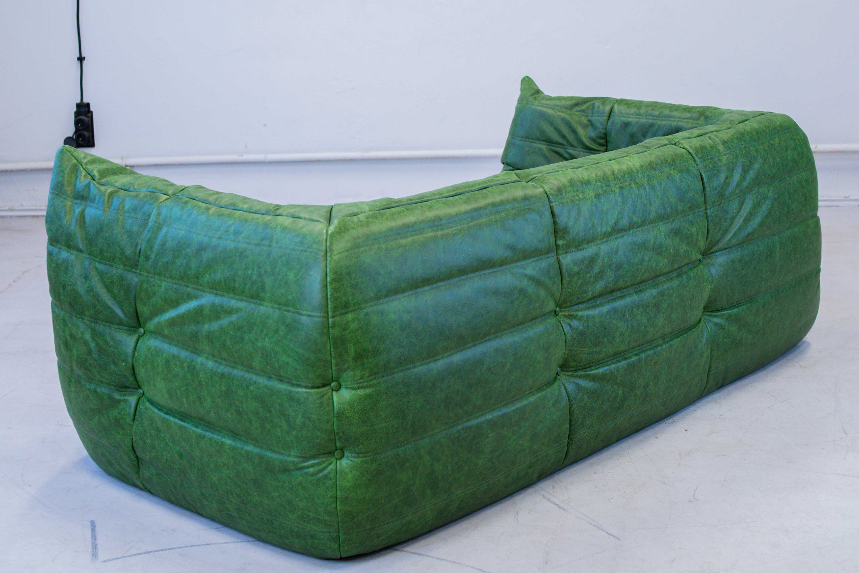 Togo Sofa 2-seater with armrest Pull-Up-Leather Green