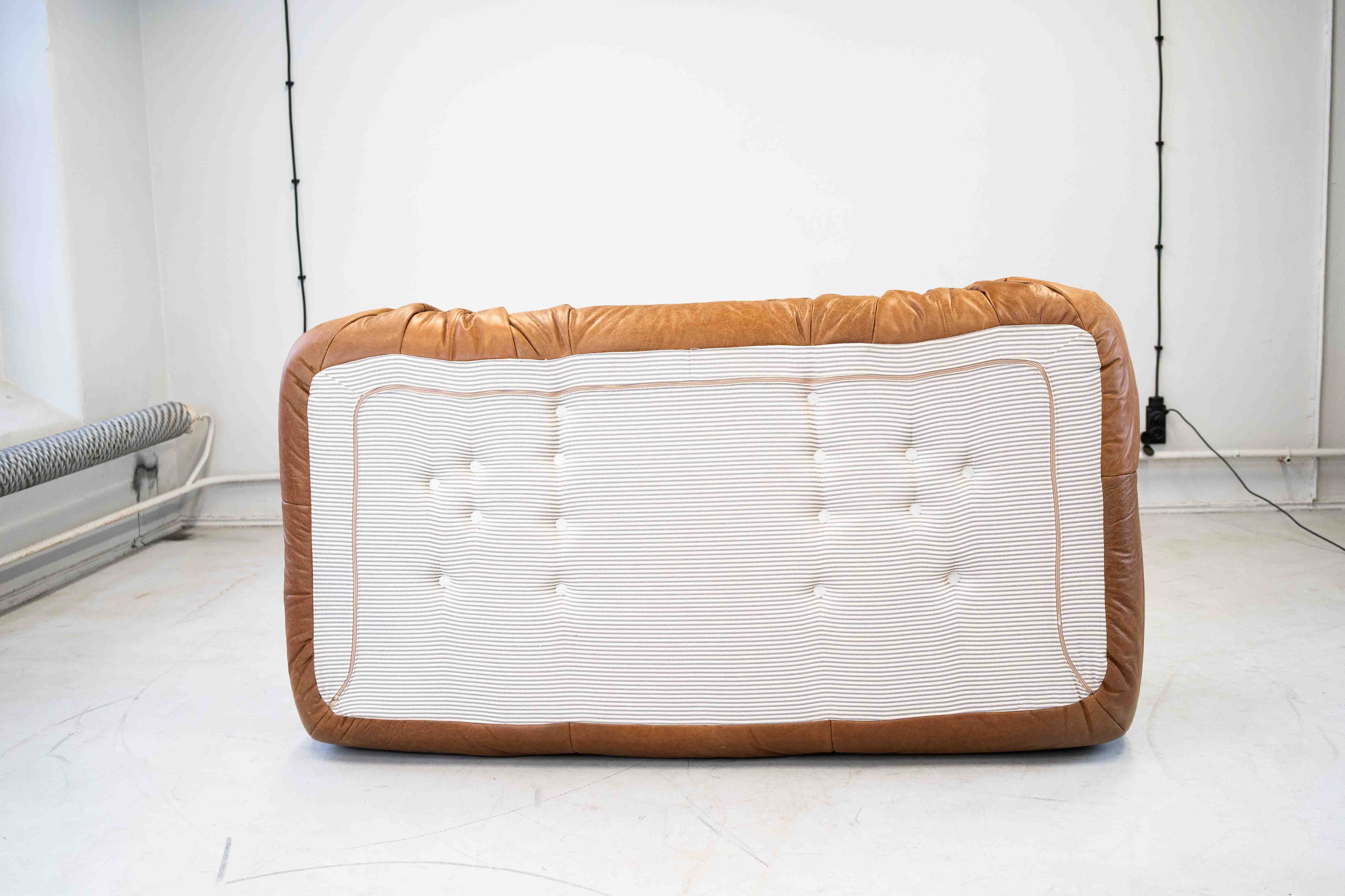 Divano Togo 2 posti con braccioli pelle pull-up marrone pino