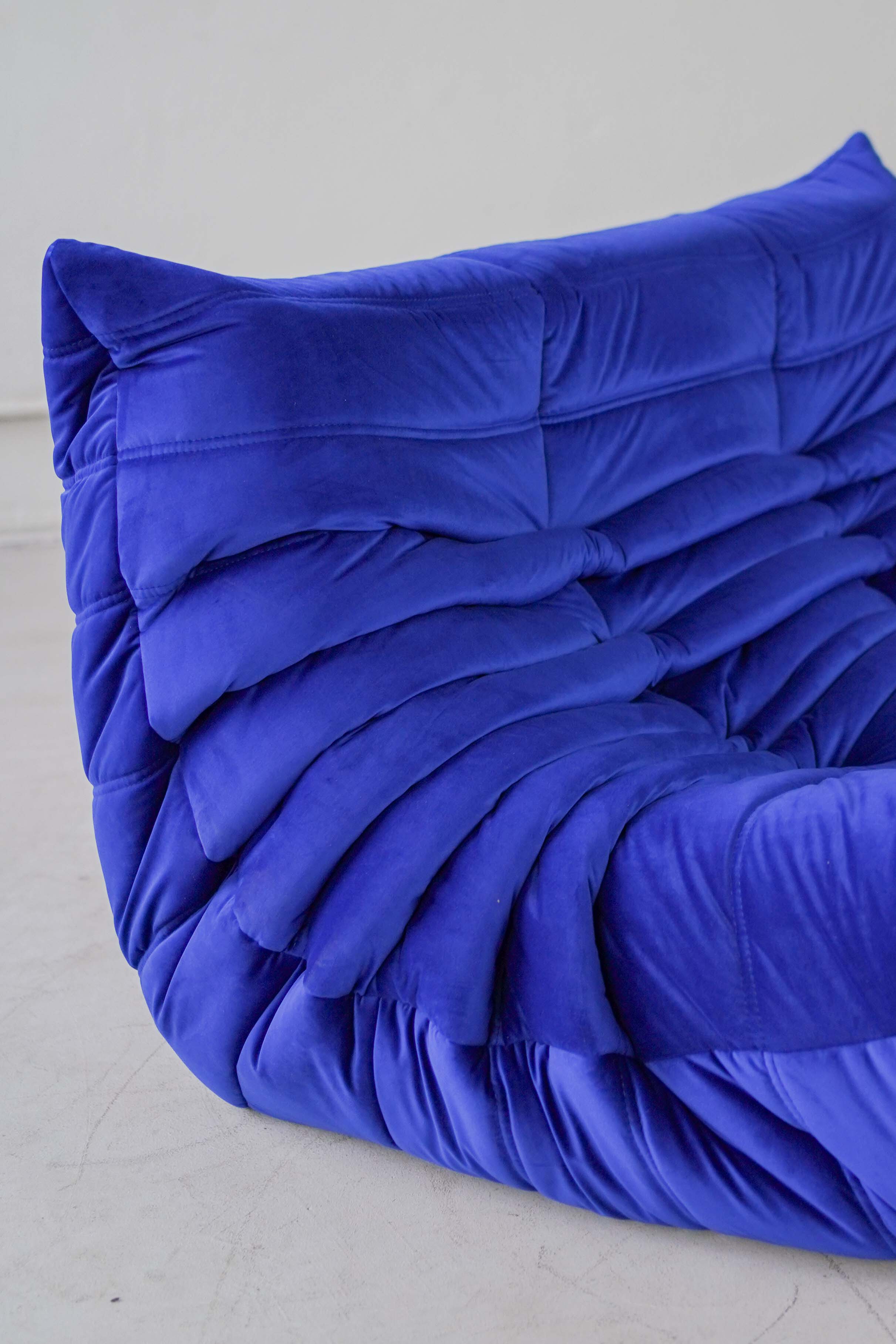 Togo Sofa 2-seater velvet cobalt blue