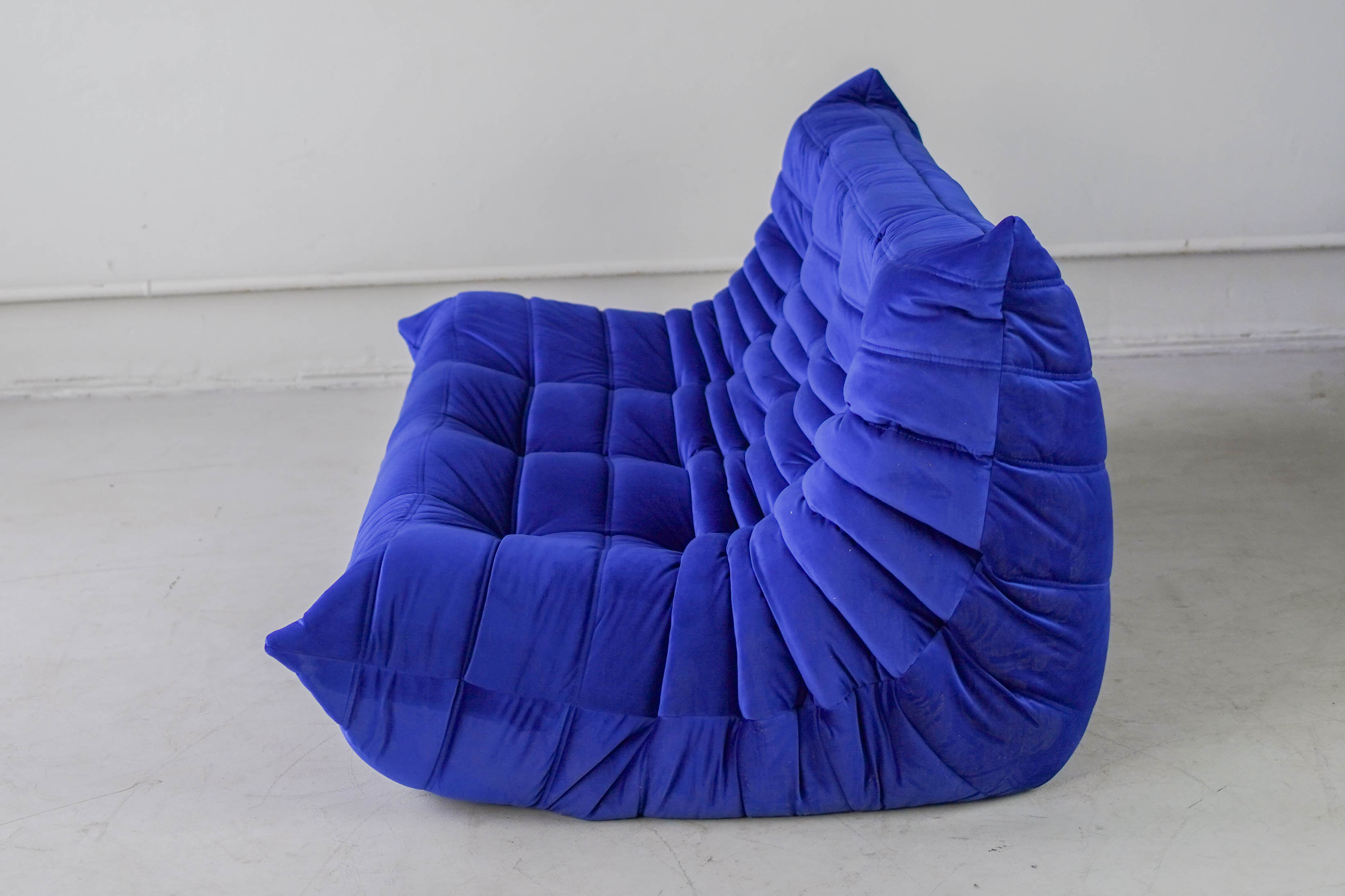 Togo Sofa 3-seater Velvet Cobalt Blue