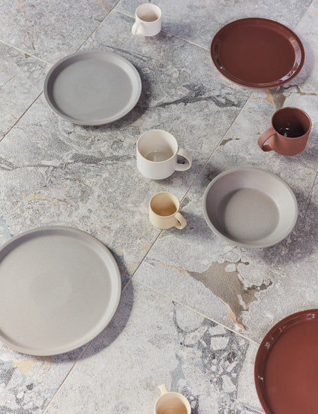 2x Yuka Plate Stone Grey