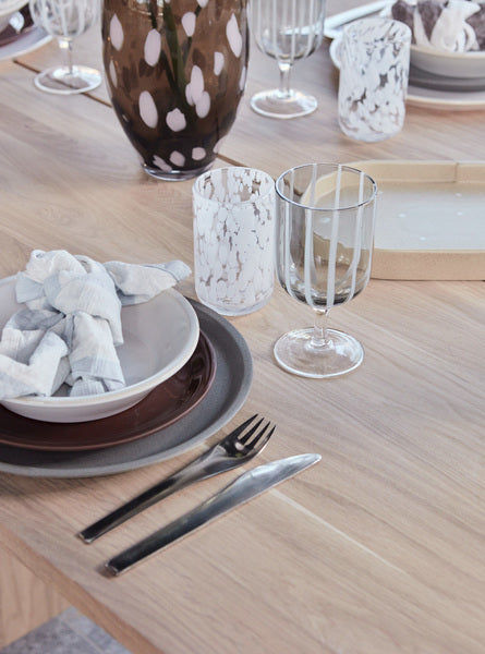 Jali Glass White