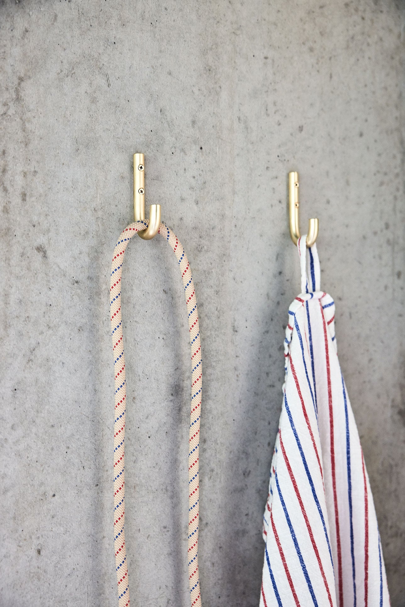 2x Small Hook Stainless Steel Gold