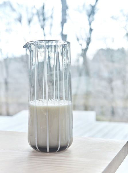 Mizu Water Carafe Glass Grey