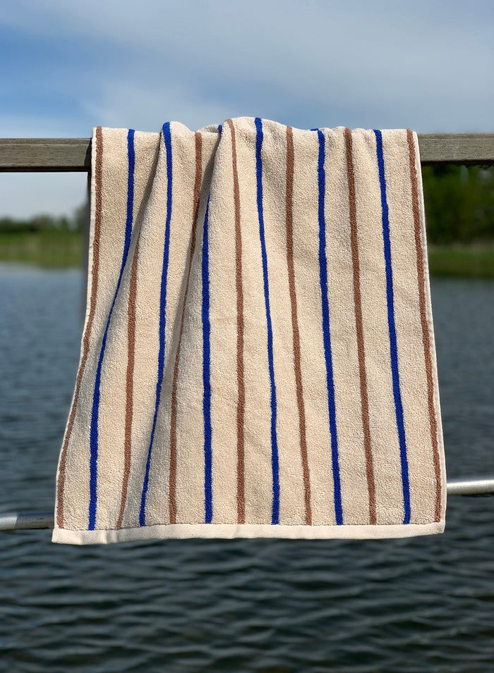 Raita Towel 100x150 cm Cotton Black