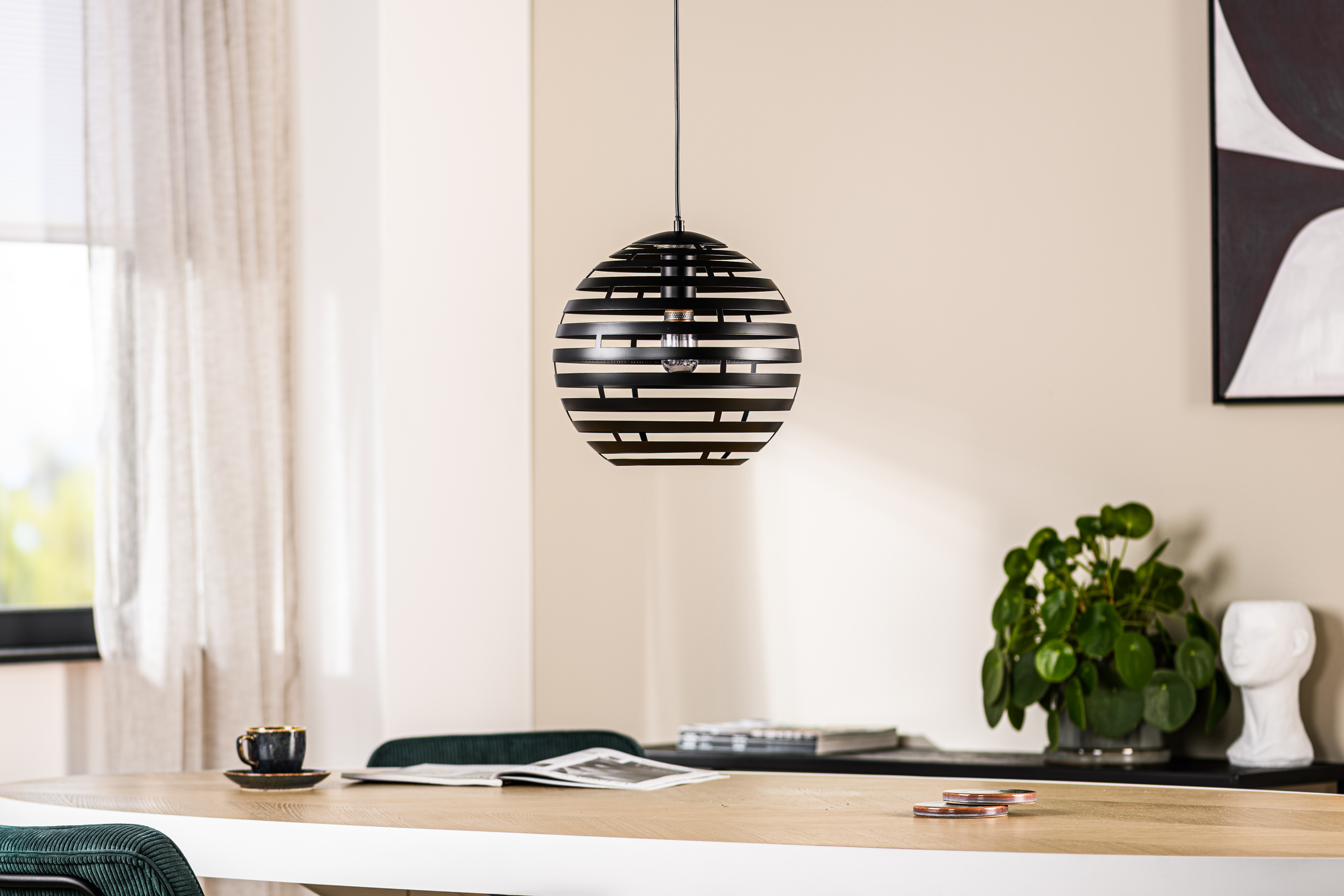 Pendant lamp metal black