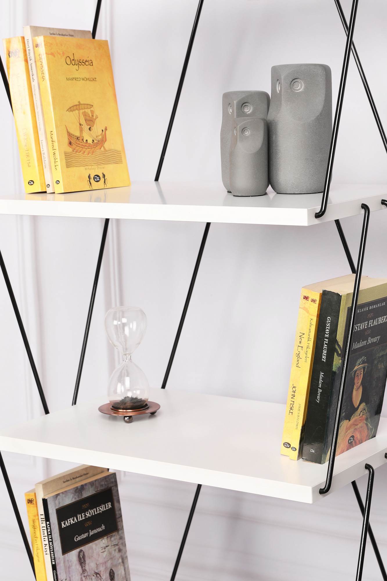 Balaban Bücherregal Holzfurnier Weiß