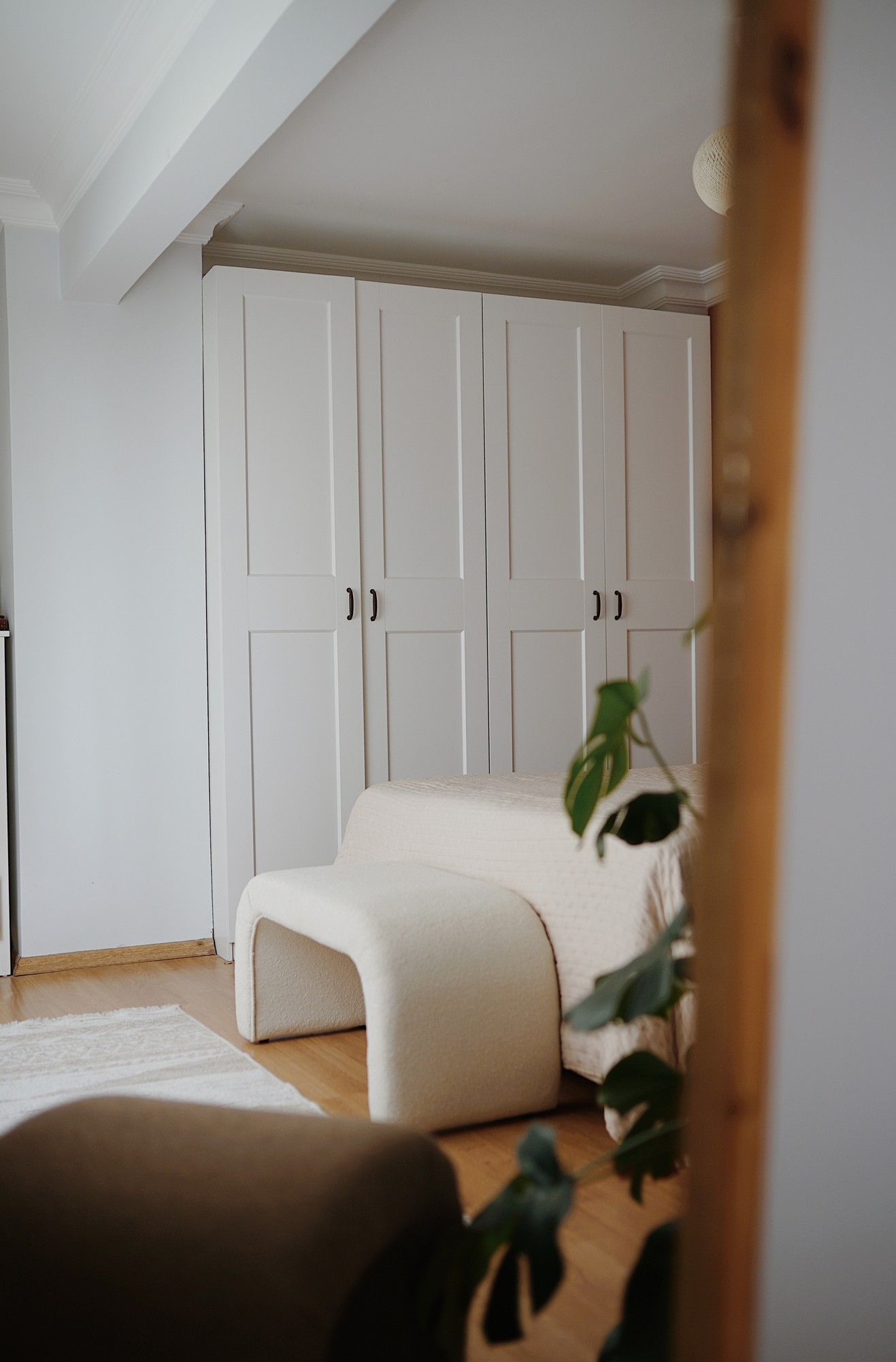 Nu Bank Pouf White