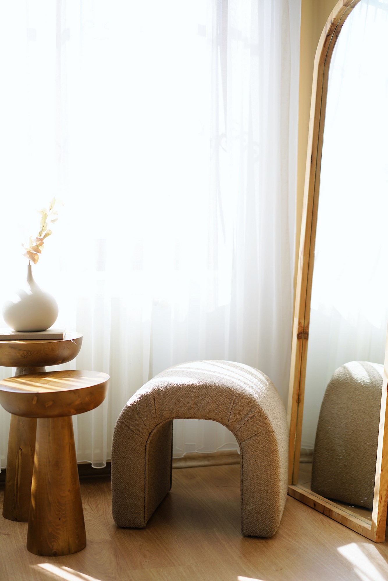Nu Pouf Brown