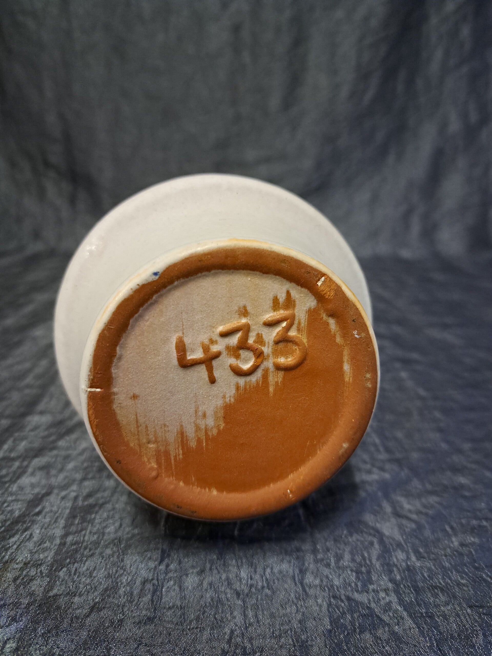 Model 433 Vase Cross Ceramic