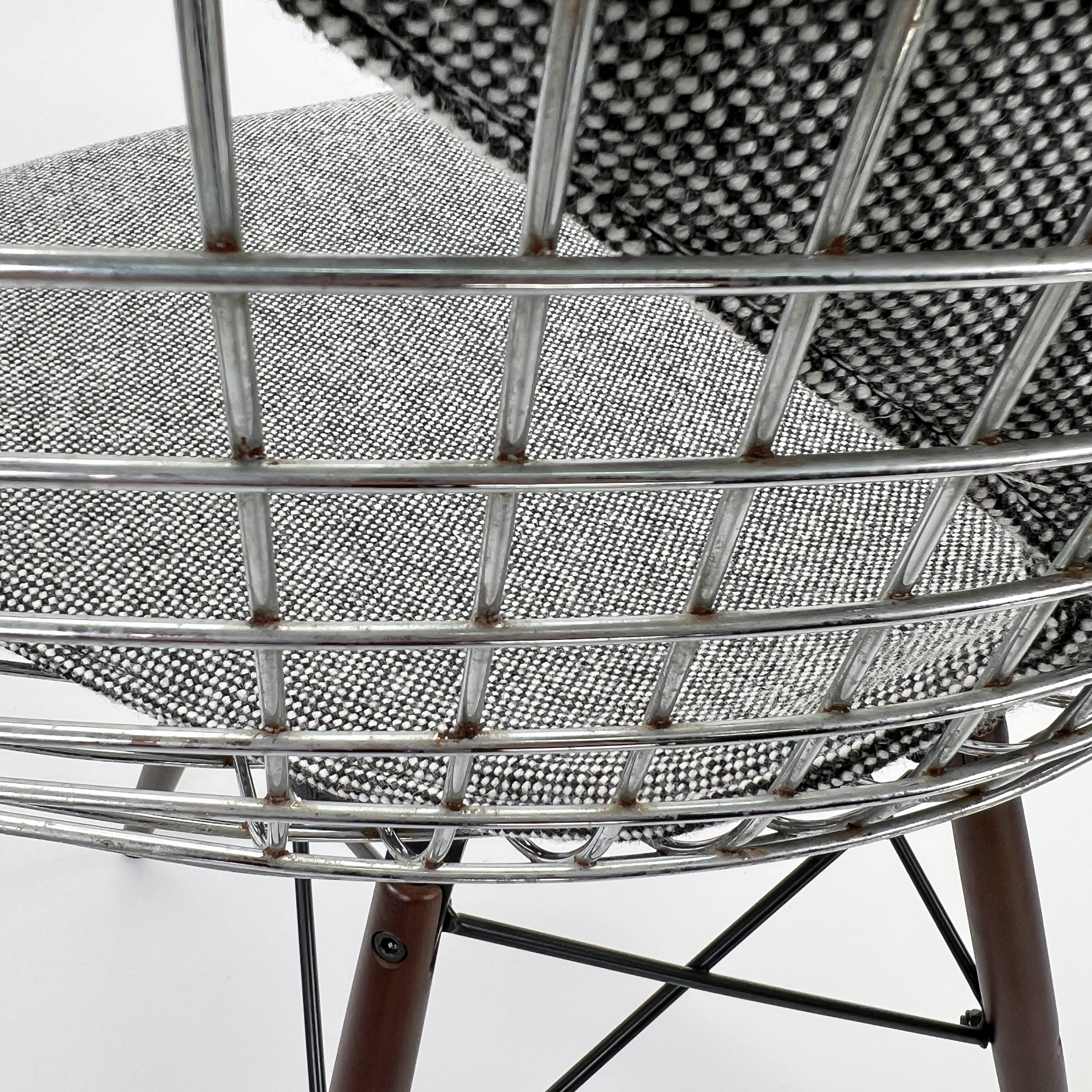 DKR Wire Chair Steel Textile Gray