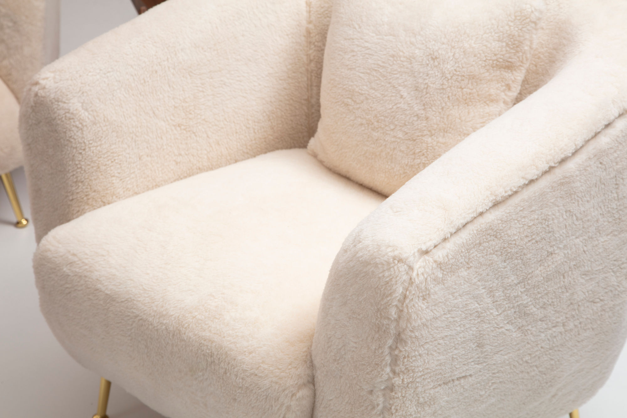 Oyster armchair beige