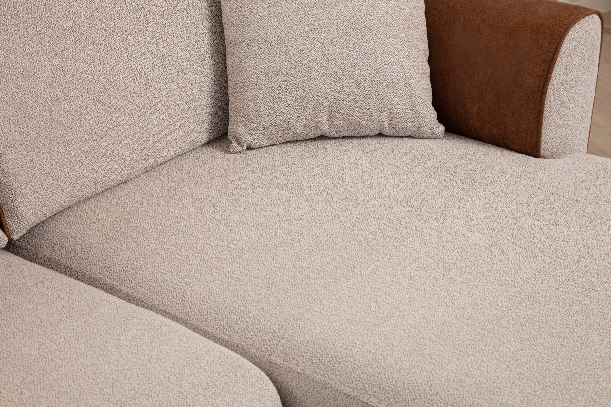 Aren Rechts Ecksofa Beige Zimt