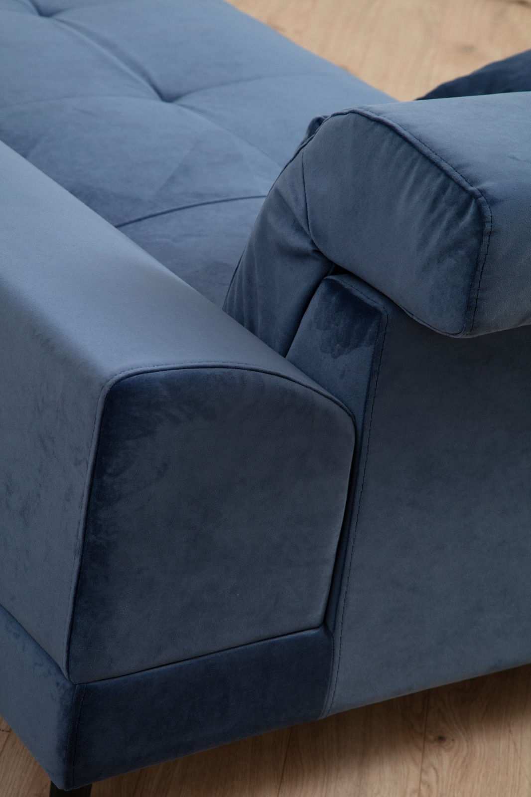 Frido Rechts Ecksofa Navyblau