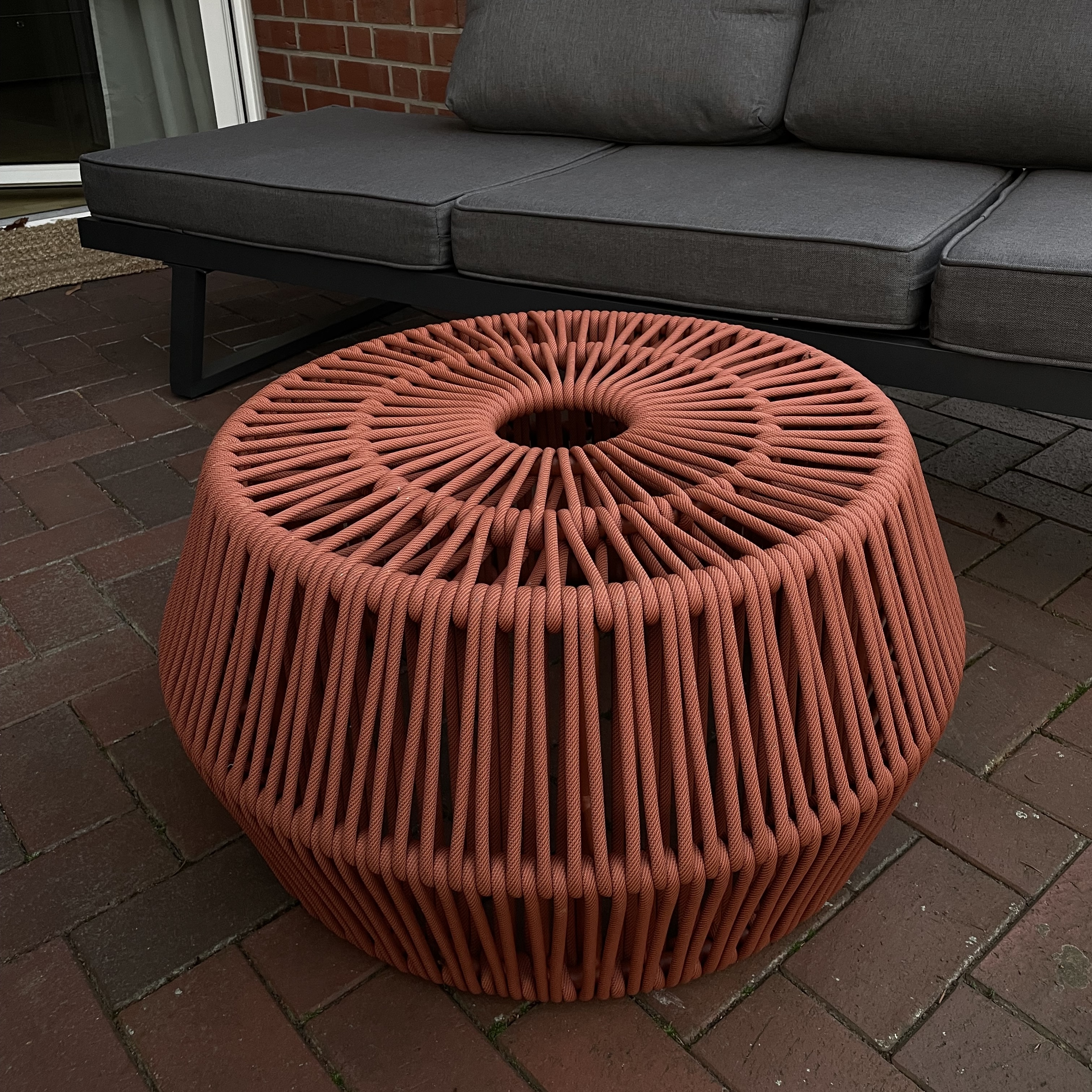Hocker / Beistelltisch mit Tischplatte Orange