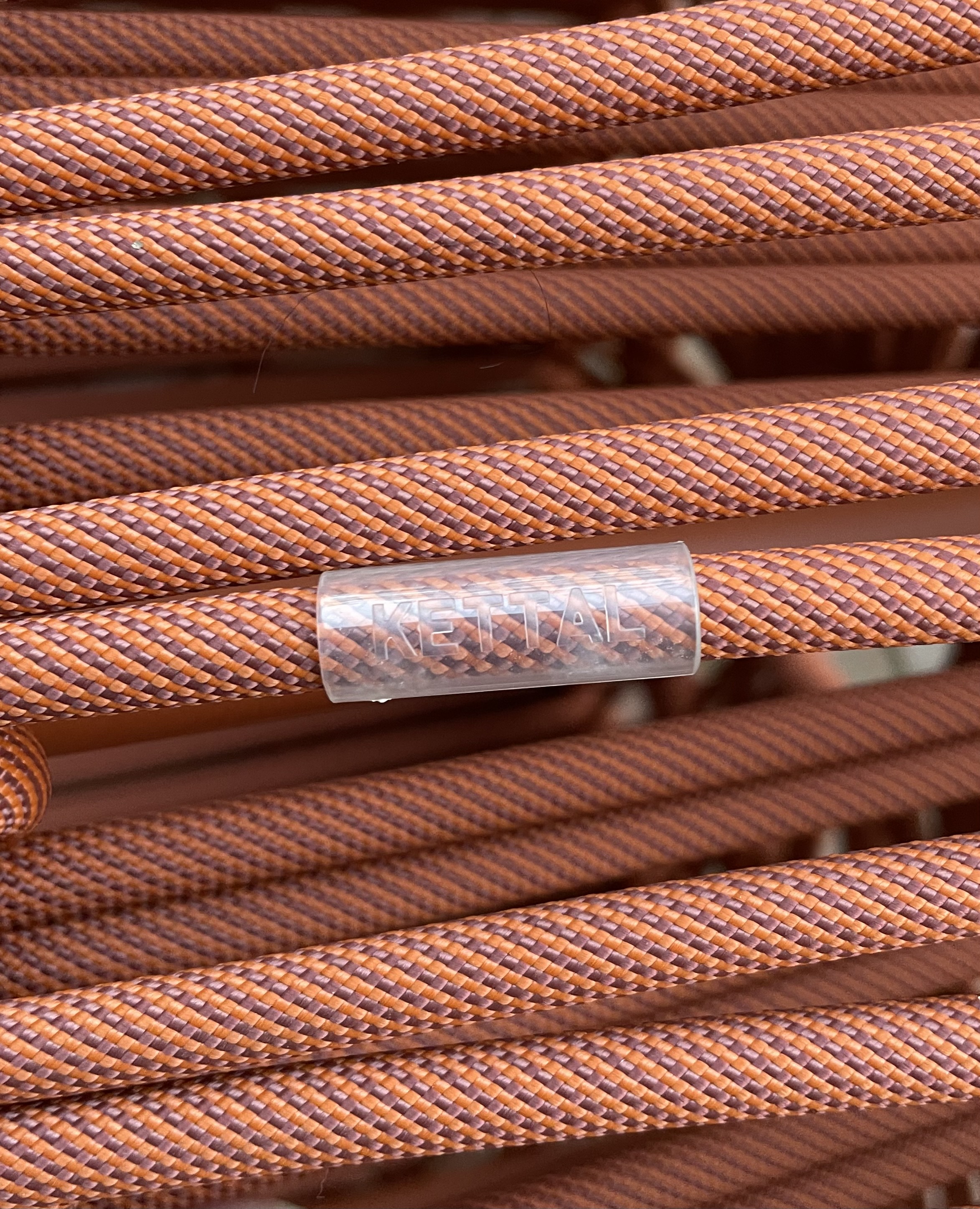 Hocker / Beistelltisch mit Tischplatte Orange