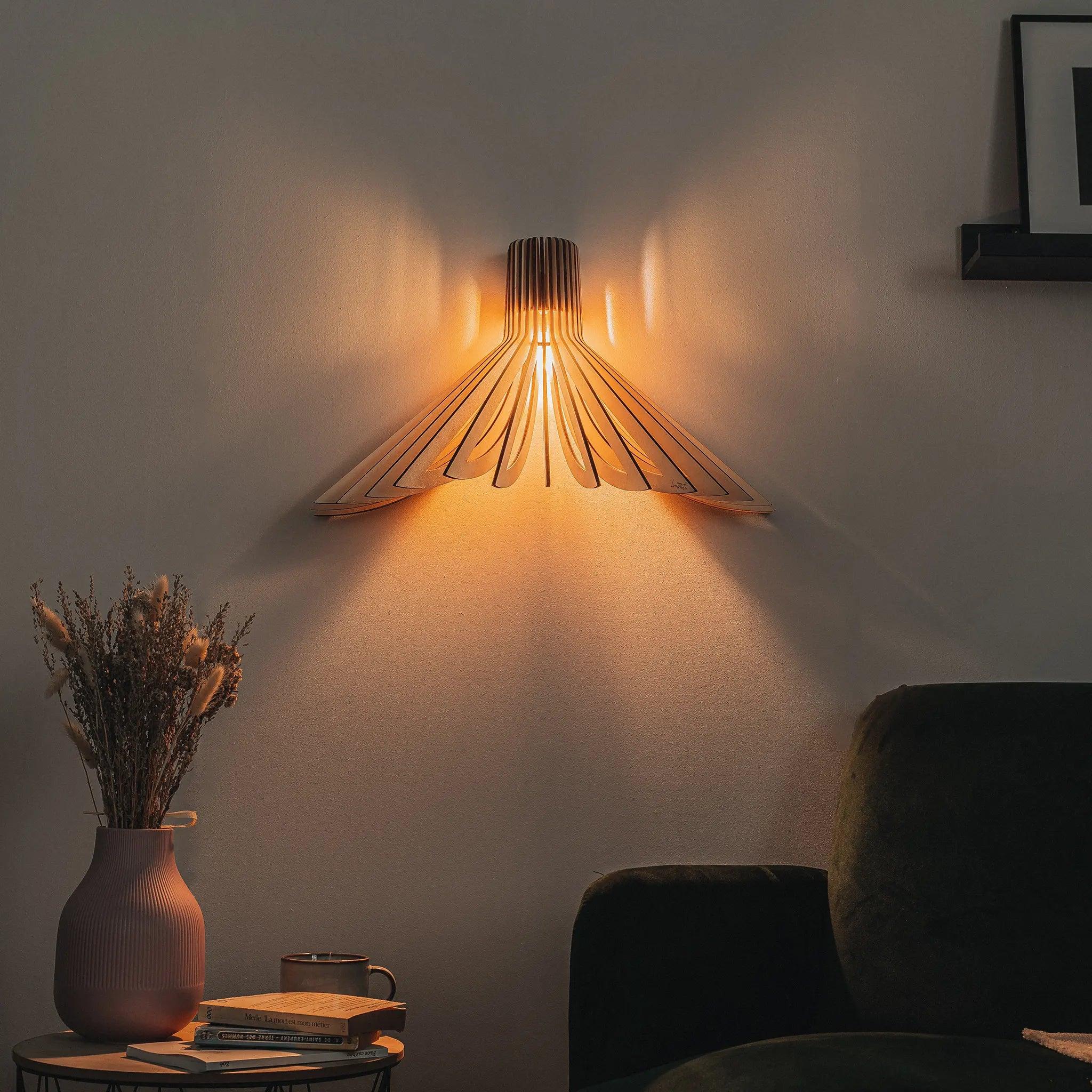 Ava Wall Lamp Wood