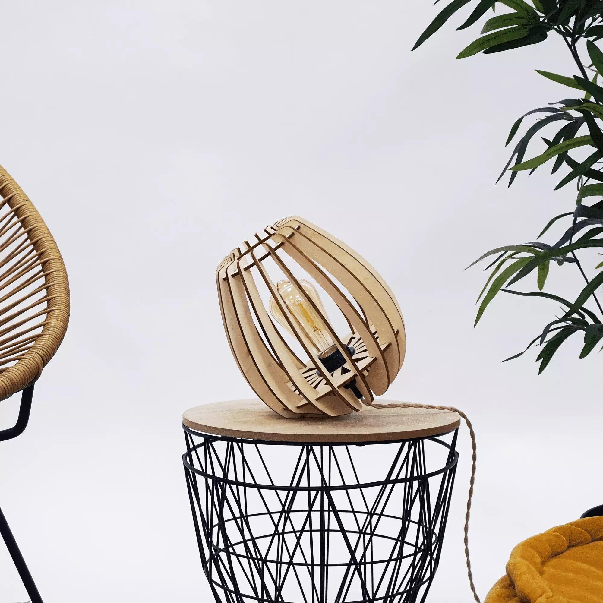 Atoms Table Lamp Wood 21cm