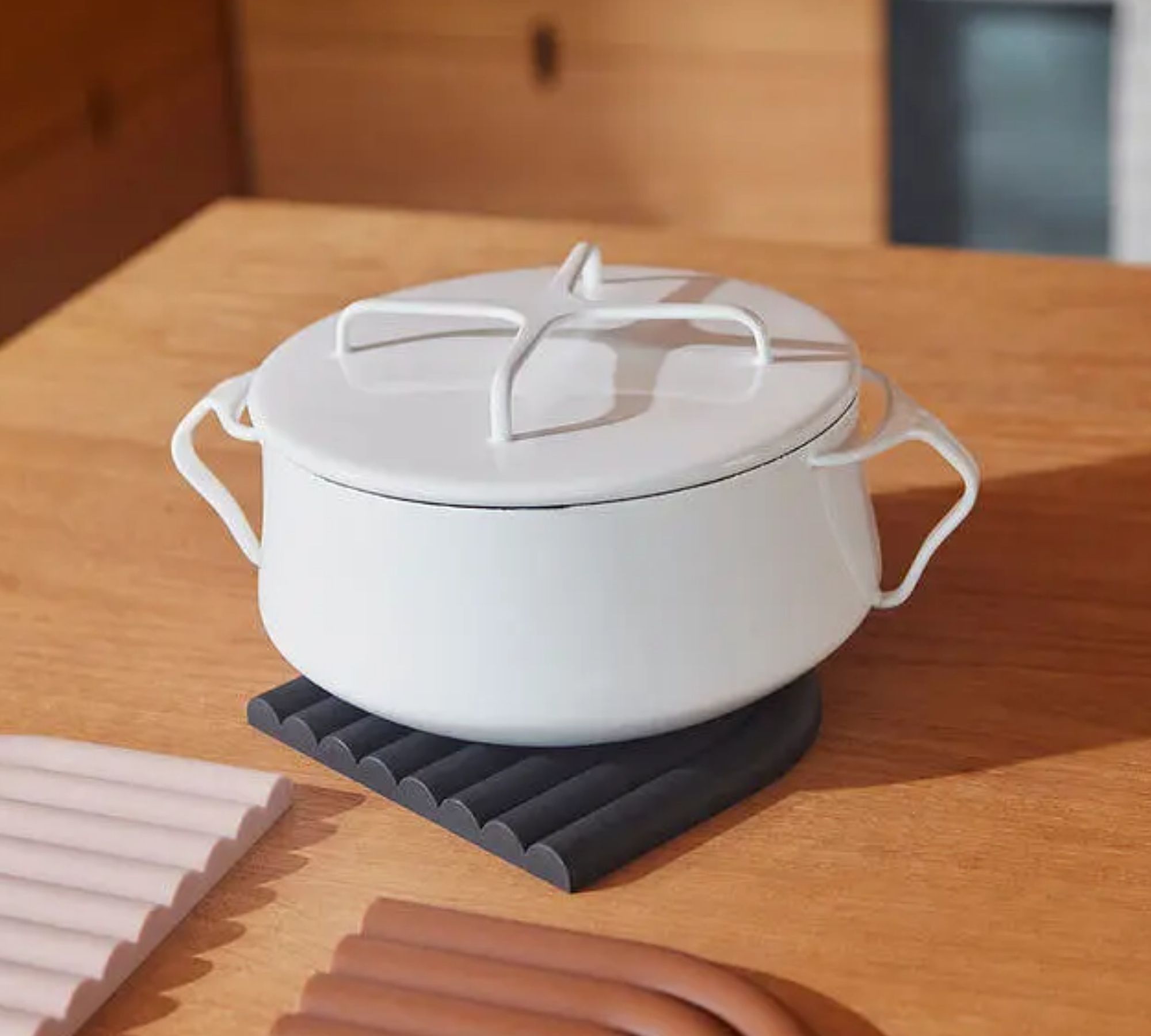 Trivet Rainbow Silicone Black