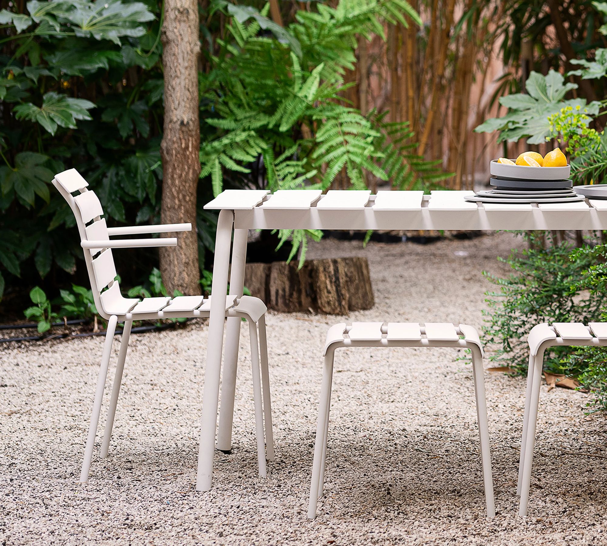 Aligned Armchair Maarten Baas White