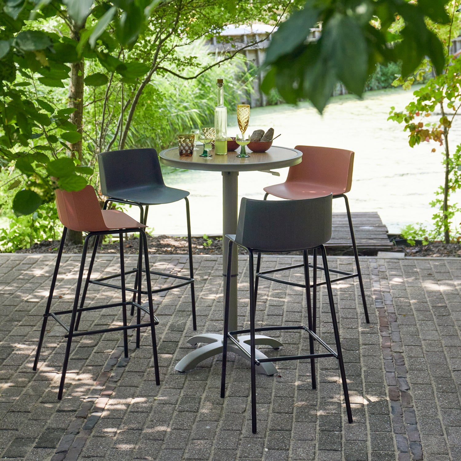 Jeppe Stehtisch Höhenverstellbar Aluminium Braun