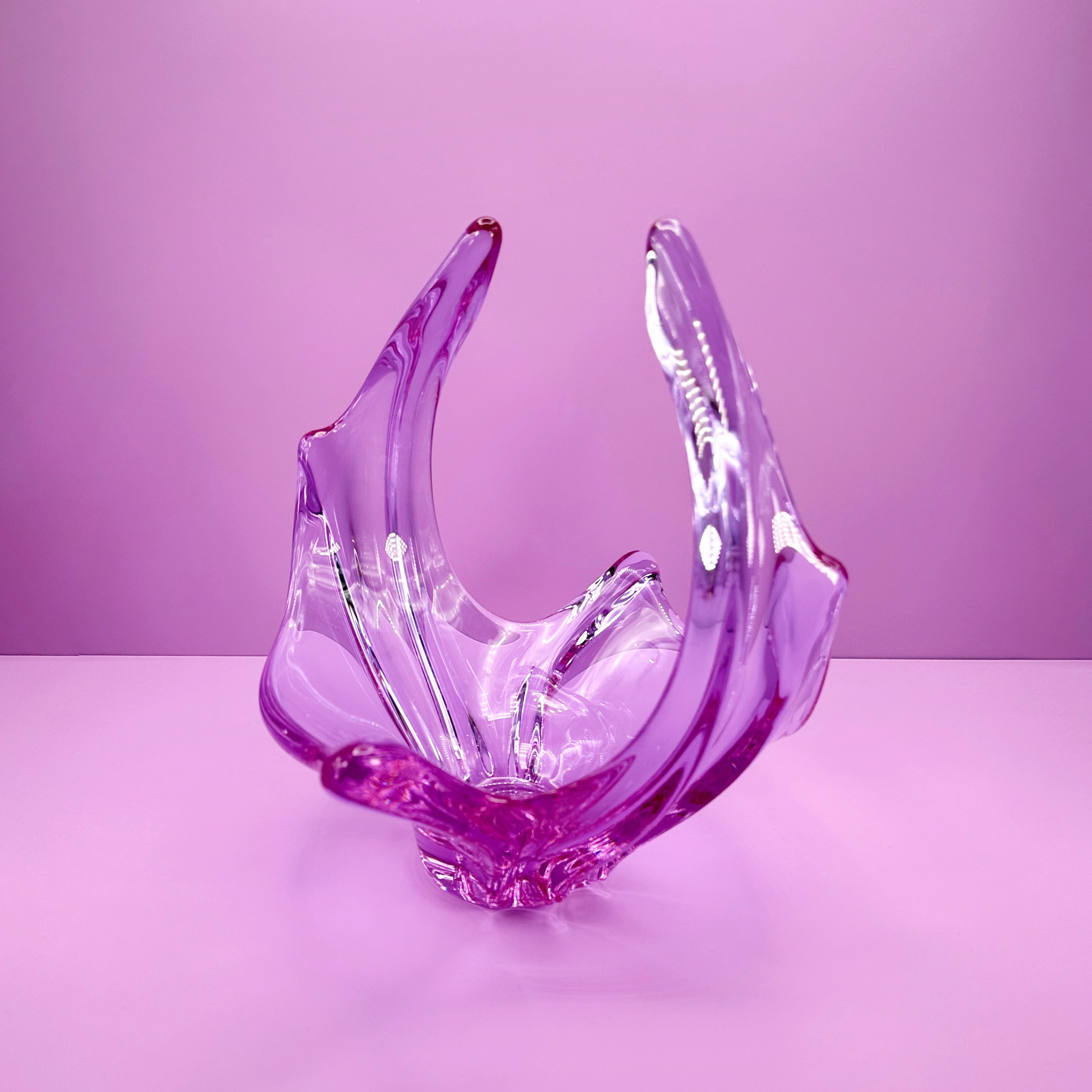 Vintage bowl Alexandrite glass pink