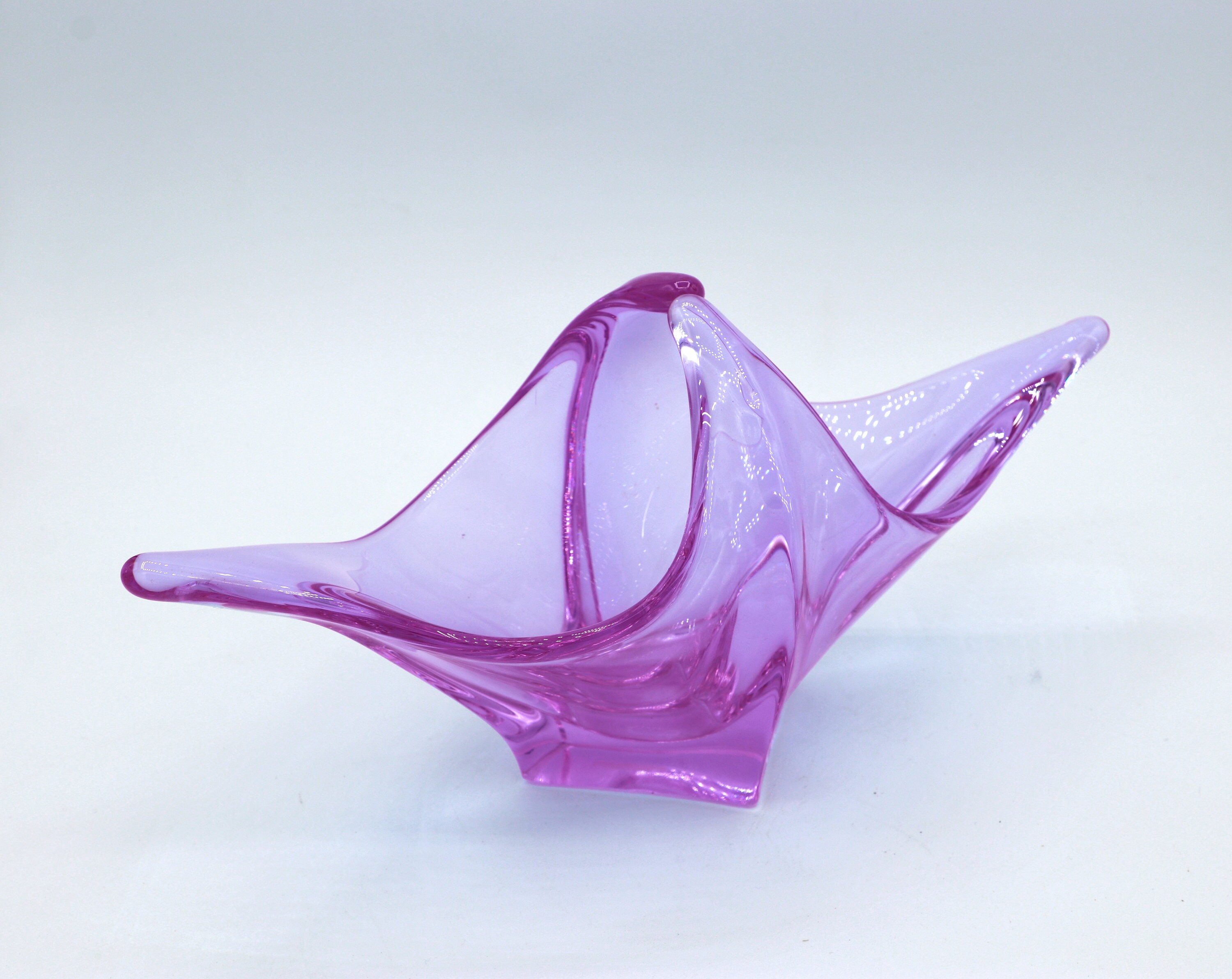 Vintage bowl Alexandrite glass pink