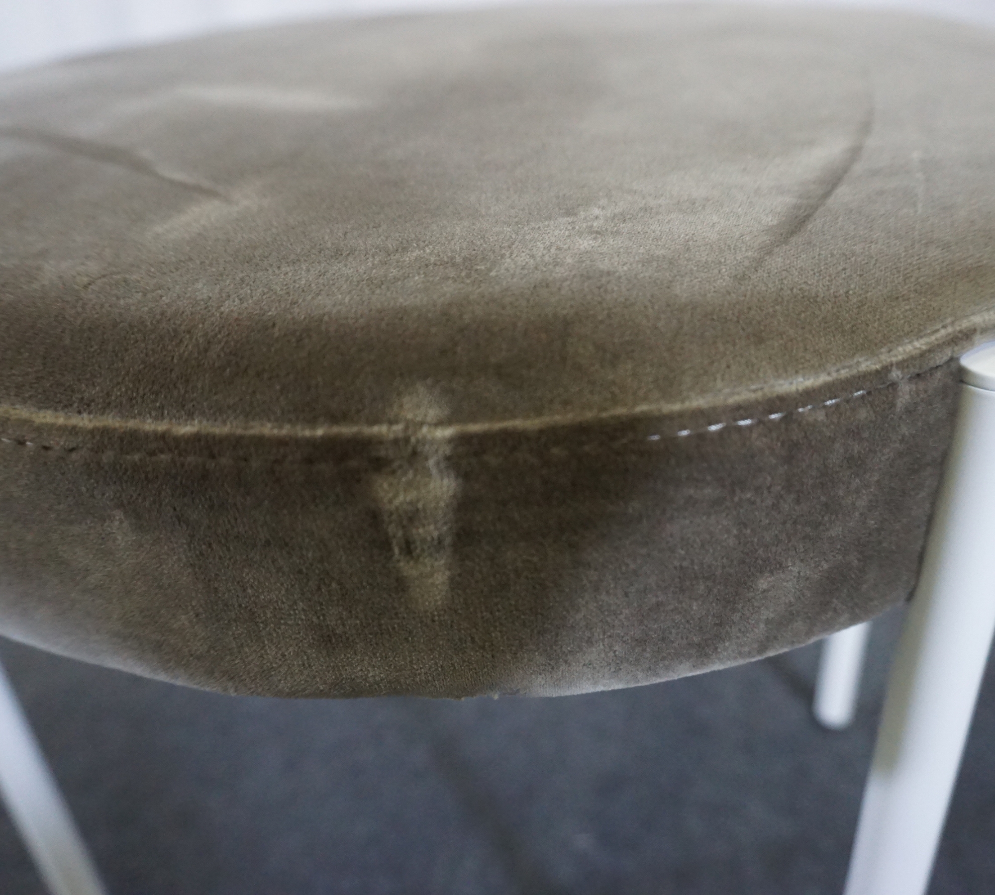Verner Panton Series 430 Stool Velvet Taupe