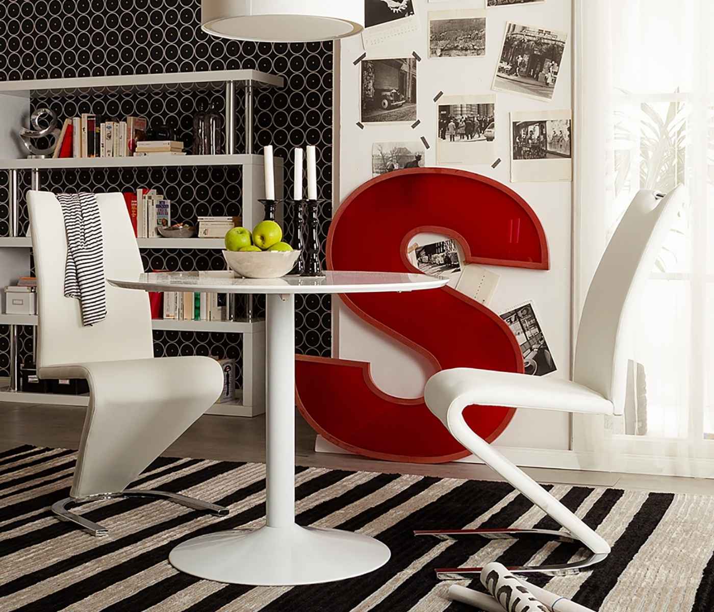2x cantilever leatherette White