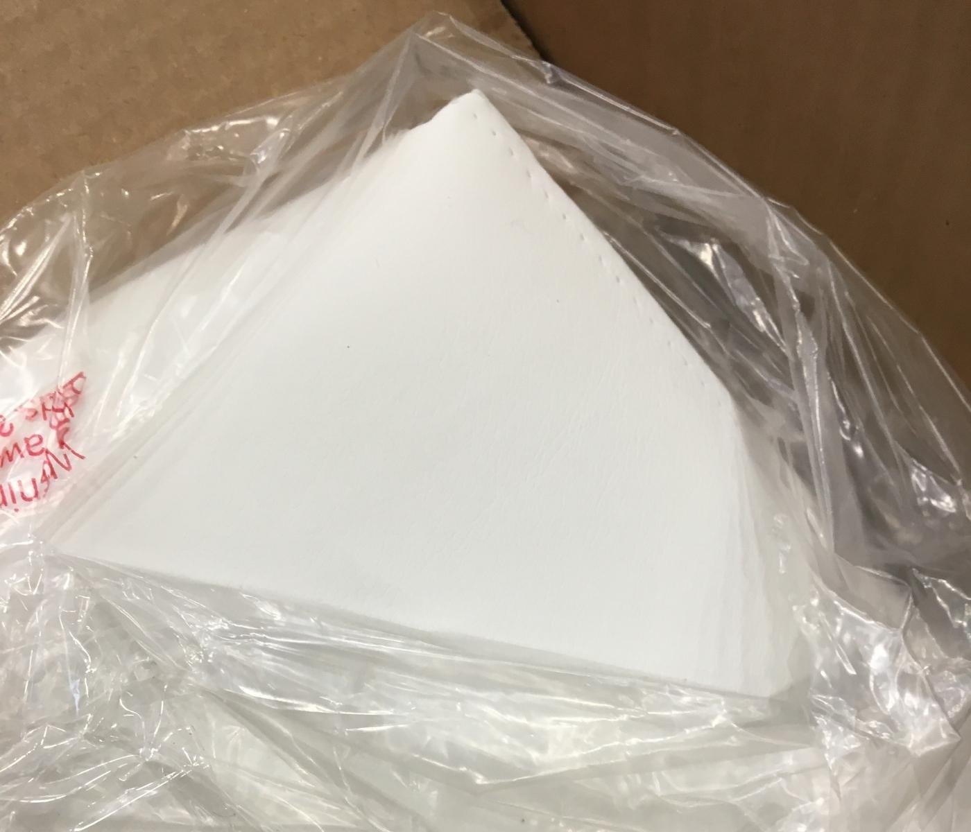 2x cantilever leatherette White