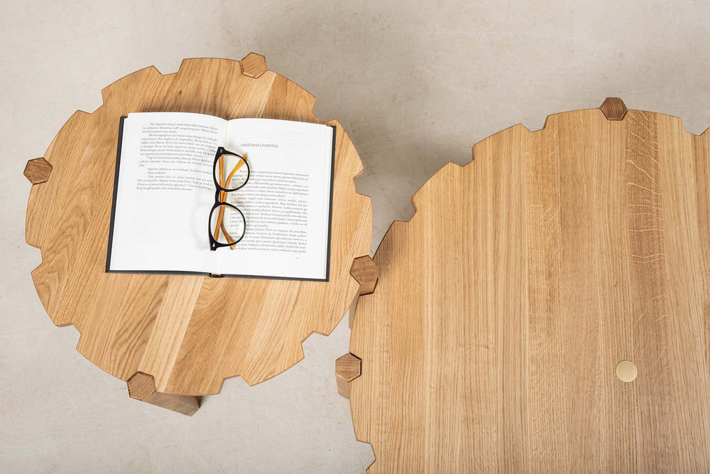 Pinion side table oak